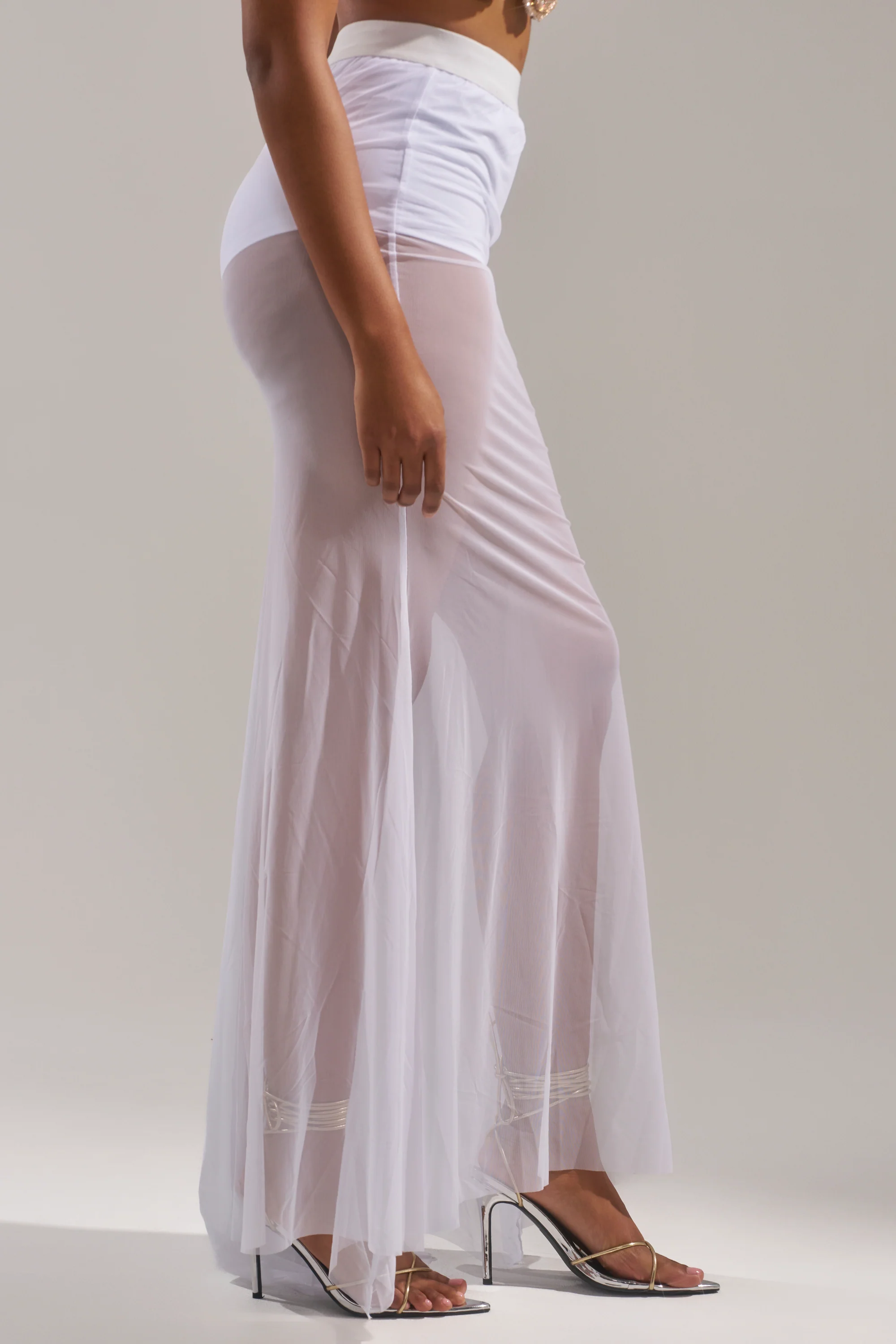 DANCING QUEEN MESH MAXI SKIRT IN WHITE - Image 4