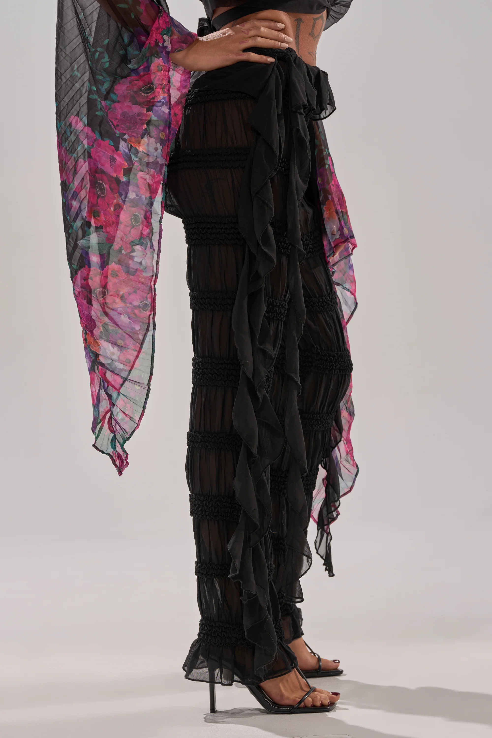 DANCING QUEEN RUFFLE PANT - Image 3