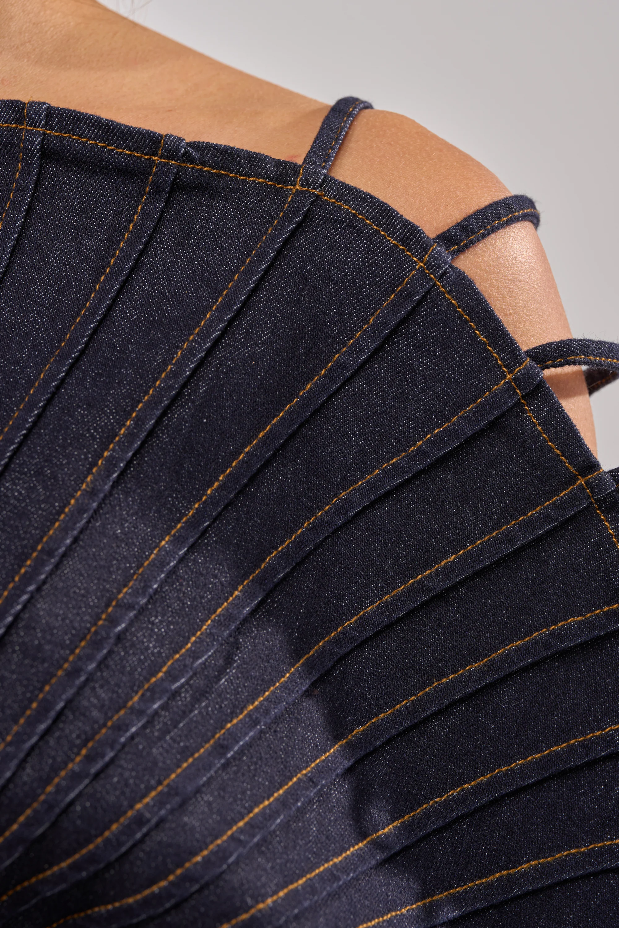 DENIM ON DENIM BLOUSE IN DARK BLUE DENIM - Image 9