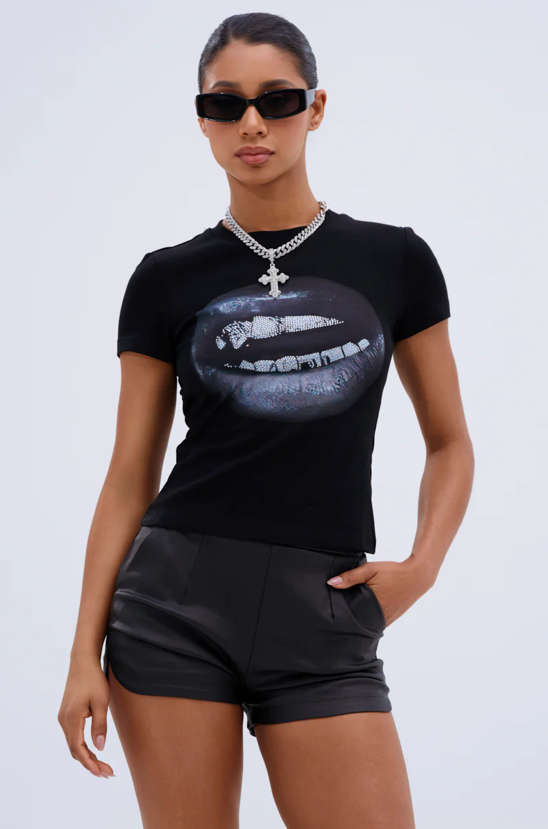 DIAMONDS ON MY GRILLZ GRAPHIC TEE - Image 2