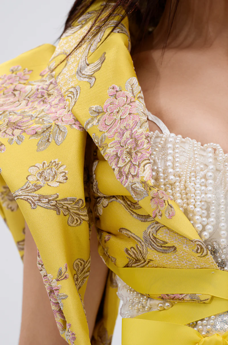 DION STATEMENT BOLERO IN YELLOW - Image 11