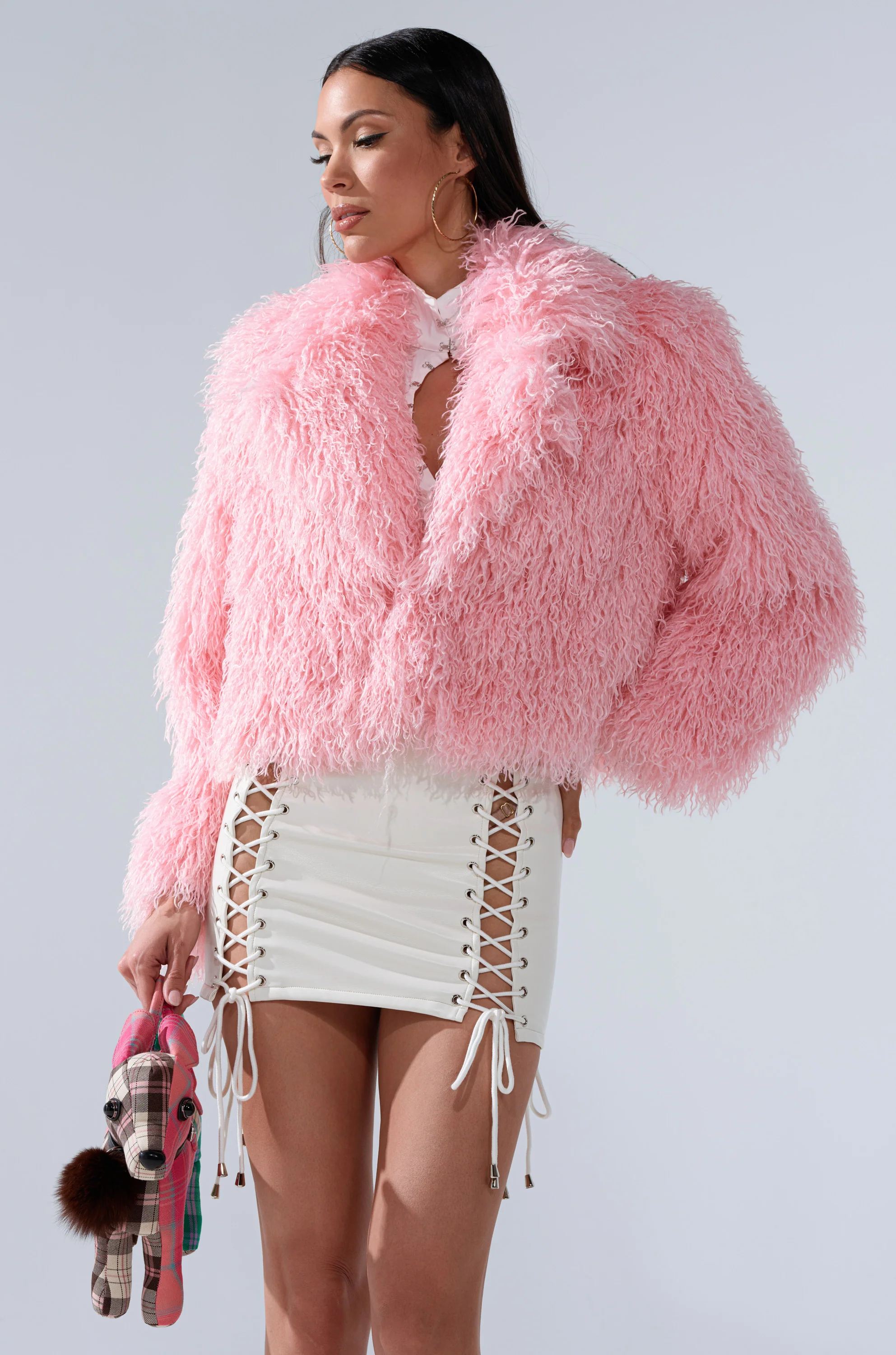 DIVINE FEMININE FAUX FUR COAT - Image 3