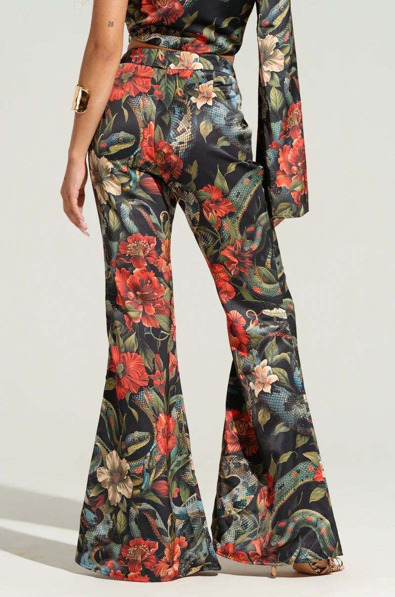 DON'T GET IT TWISTED PRINTED SATIN TROUSER - Image 4