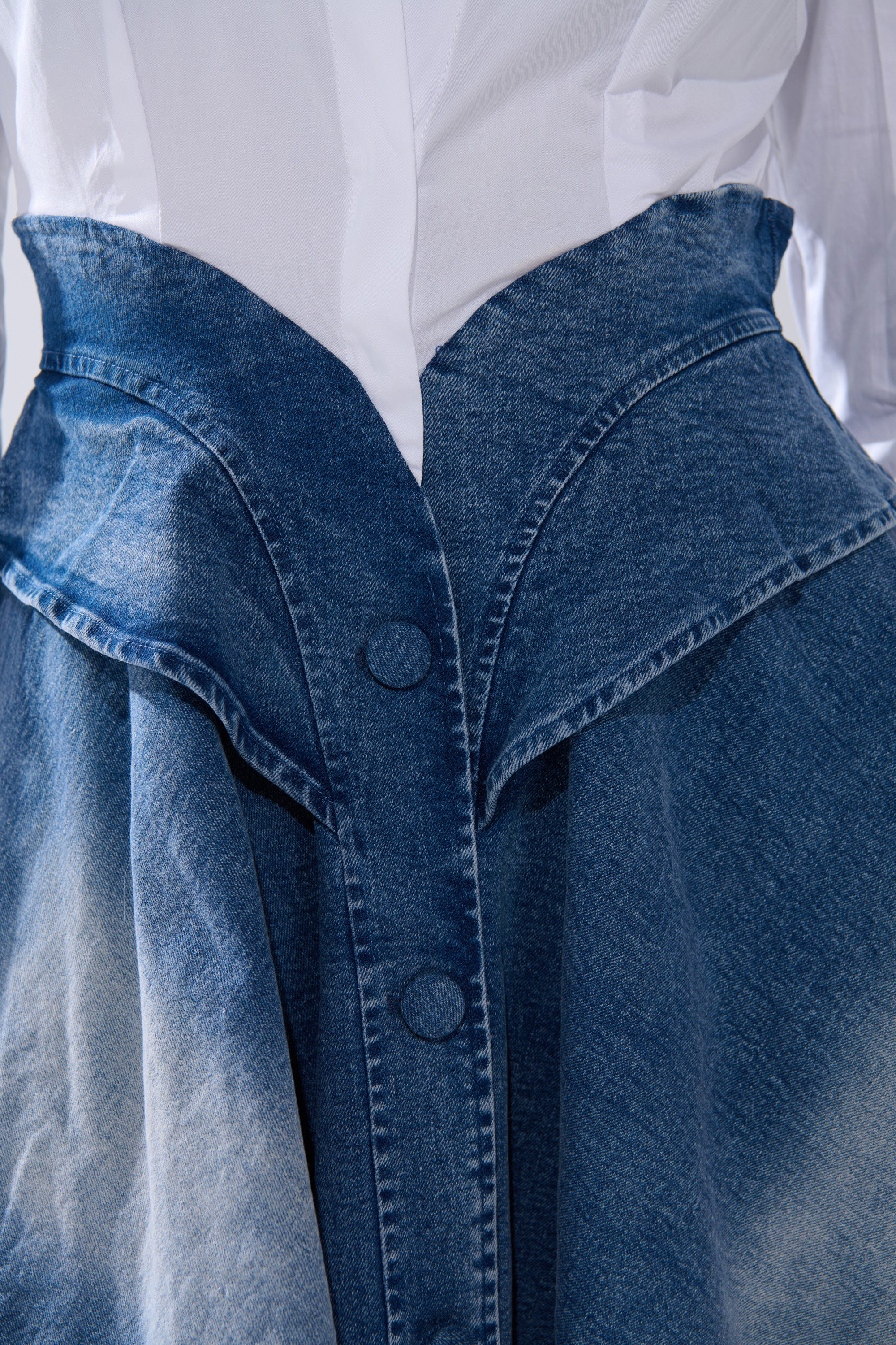 DONT NEED NOBODY DENIM MINI DRESS - Image 7