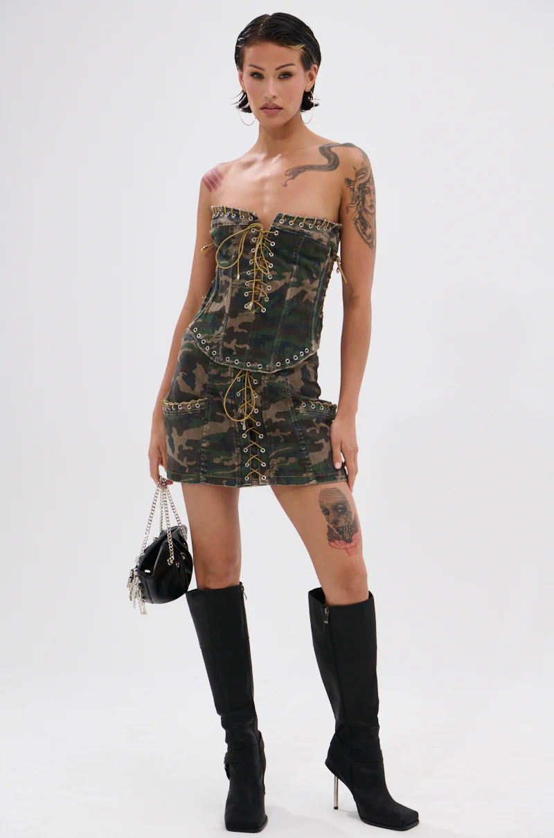 DOWN AND DIRTY CAMO CORSET - Image 7