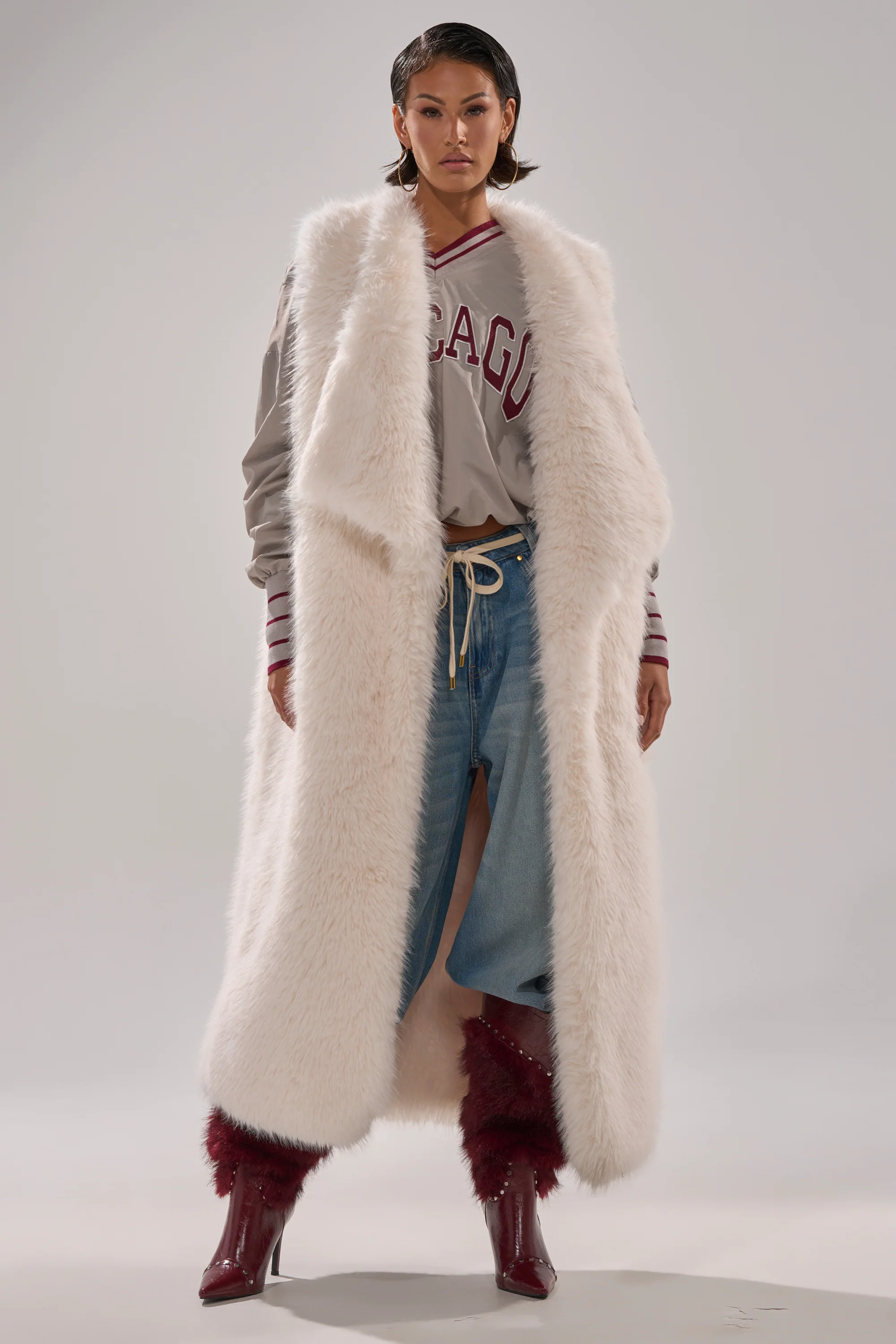 DOWN TIME FAUX FUR VEST IN IVORY - Image 2
