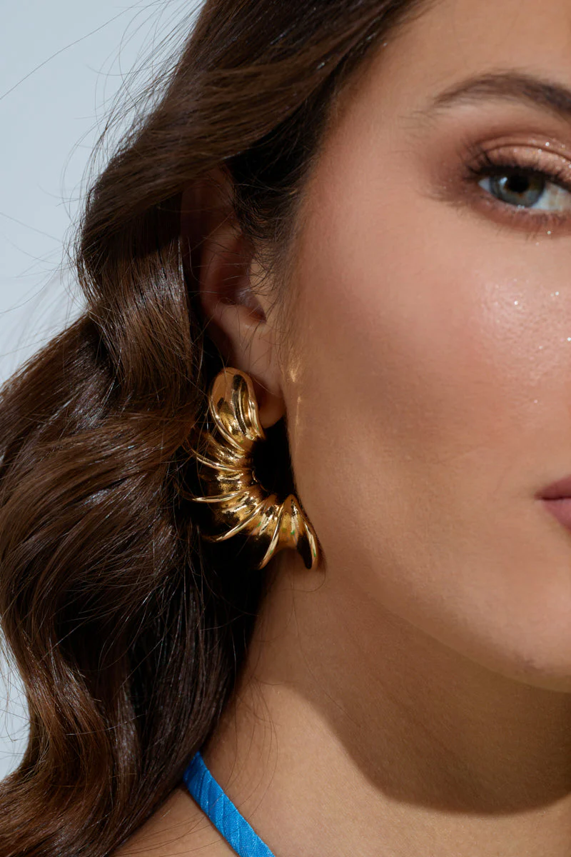BELLA NOCHE GOLD EARRING - Image 2