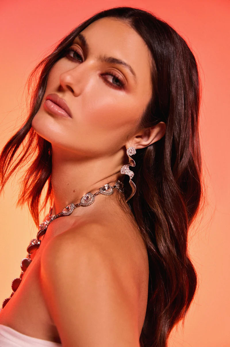 TOO WAVY EARRING IN SILVER - Image 2