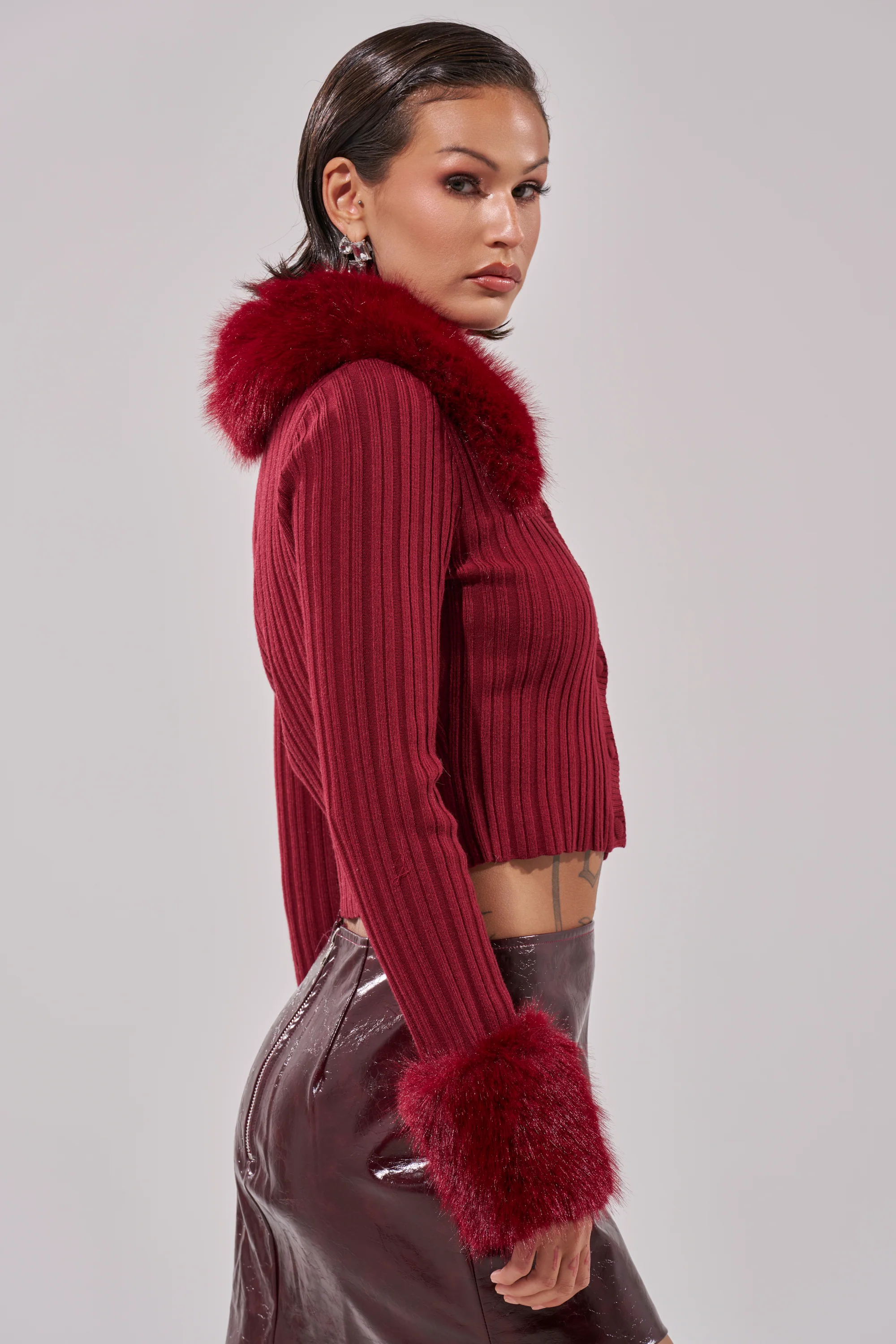 EASE MY MIND CARDIGAN WITH FUR TRIM - Image 5