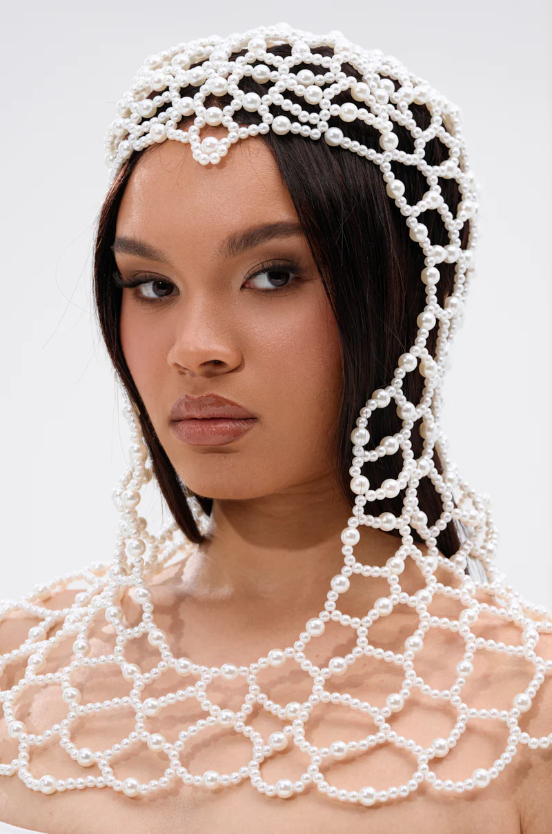 ELEGANT VIBES PEARL HEADPIECE - Image 3