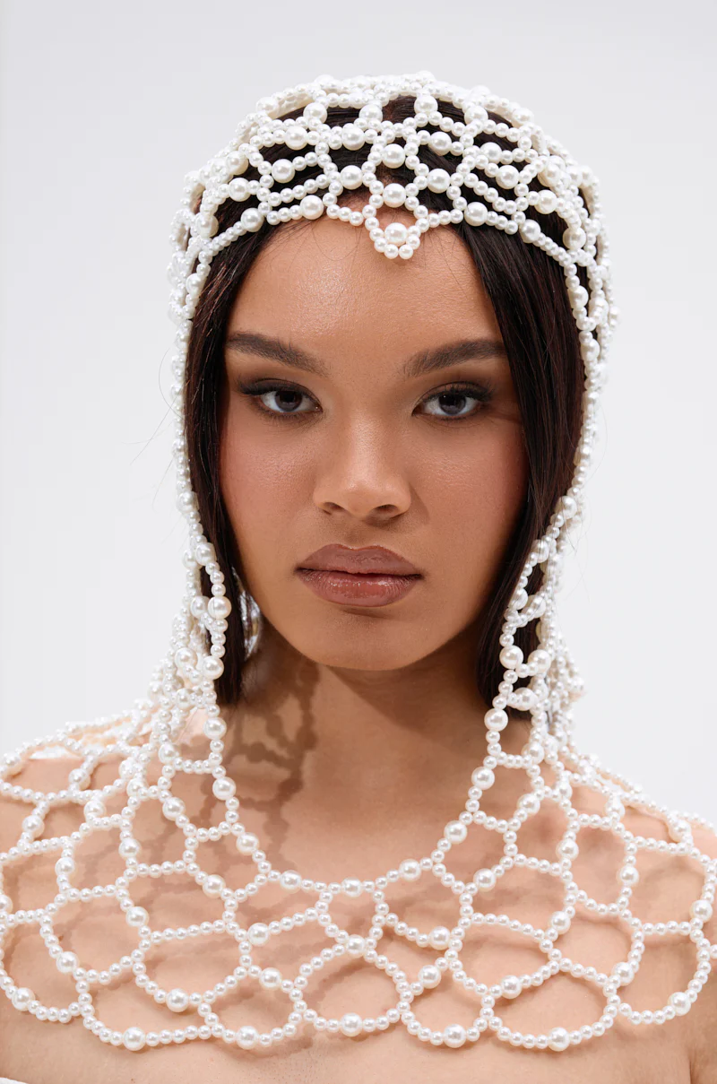 ELEGANT VIBES PEARL HEADPIECE - Image 4