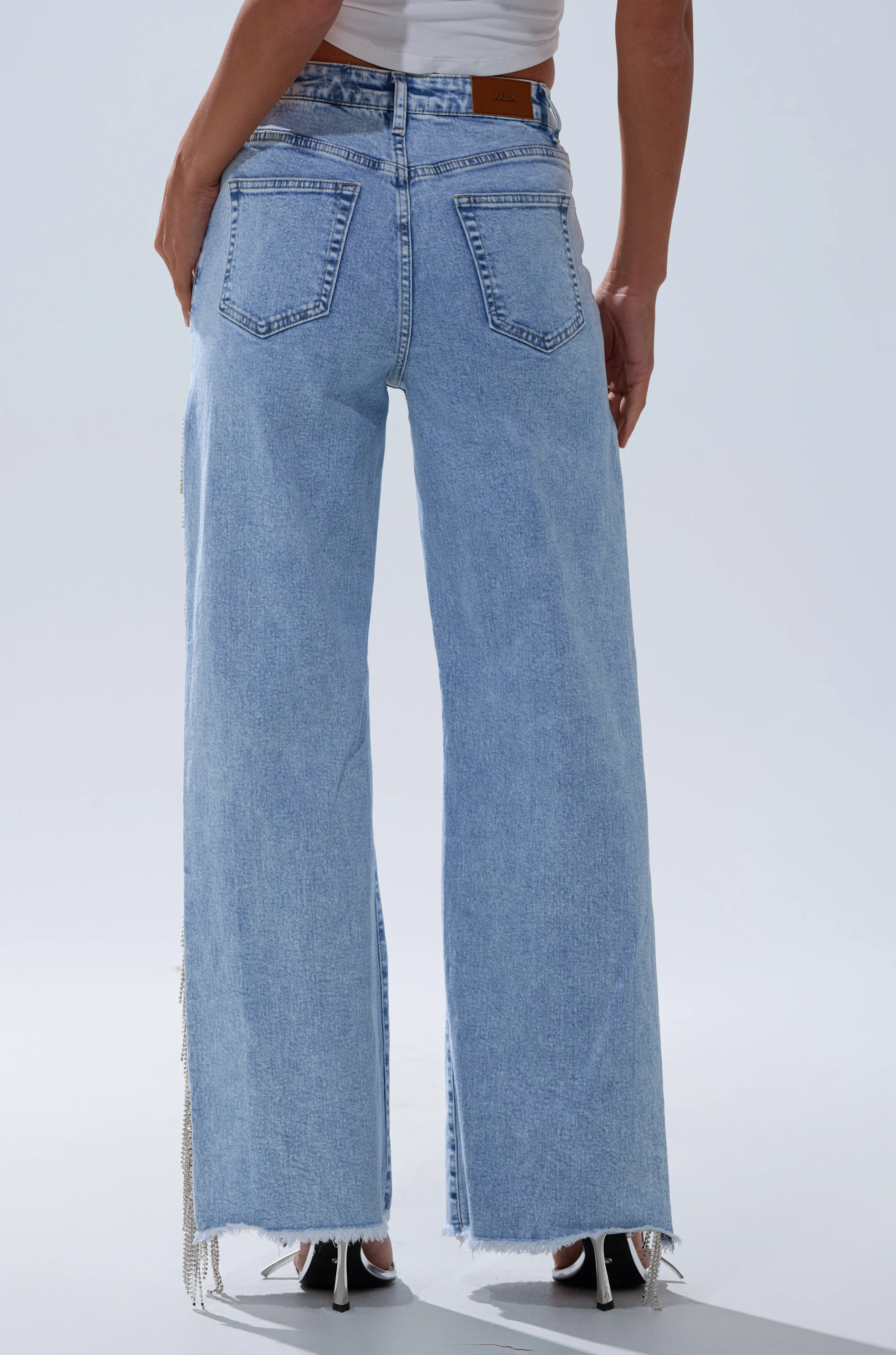 ESSENTIAL RELAXED FIT BLING DENIM JEANS - Image 6