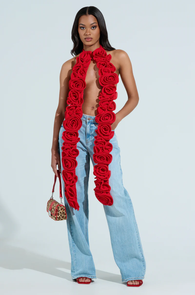 EXTREME LENGTHS ROSE NECKLACE - Image 3