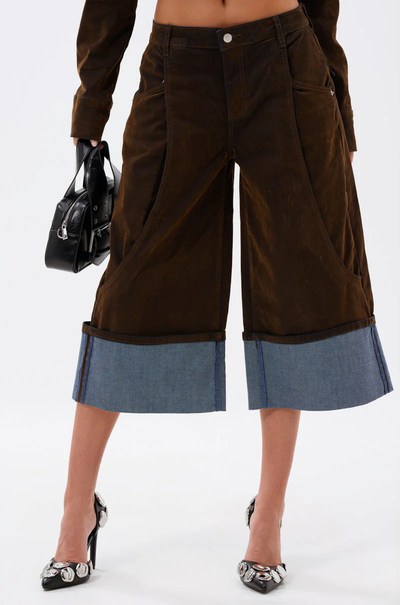 FALL VIBES VELVET BERMUDA SHORT - Image 6