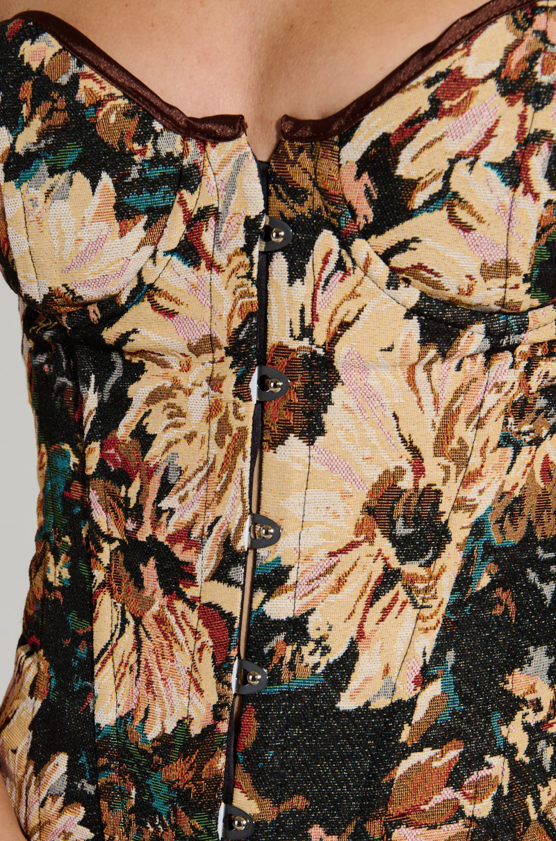 FANTASY CAPTURED CORSET - Image 8