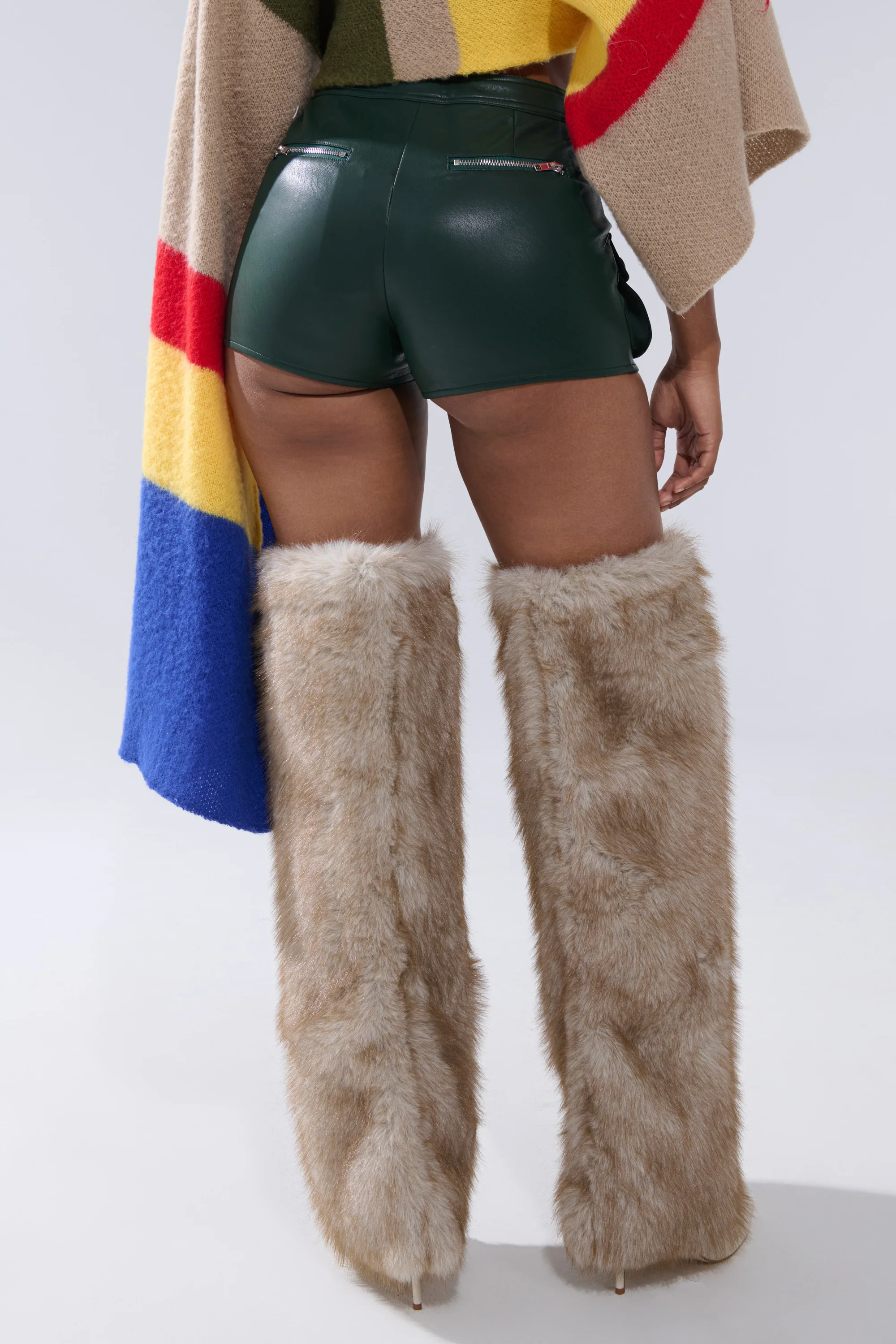 FAUX LEATHER MINI CARGO SHORTS - Image 4