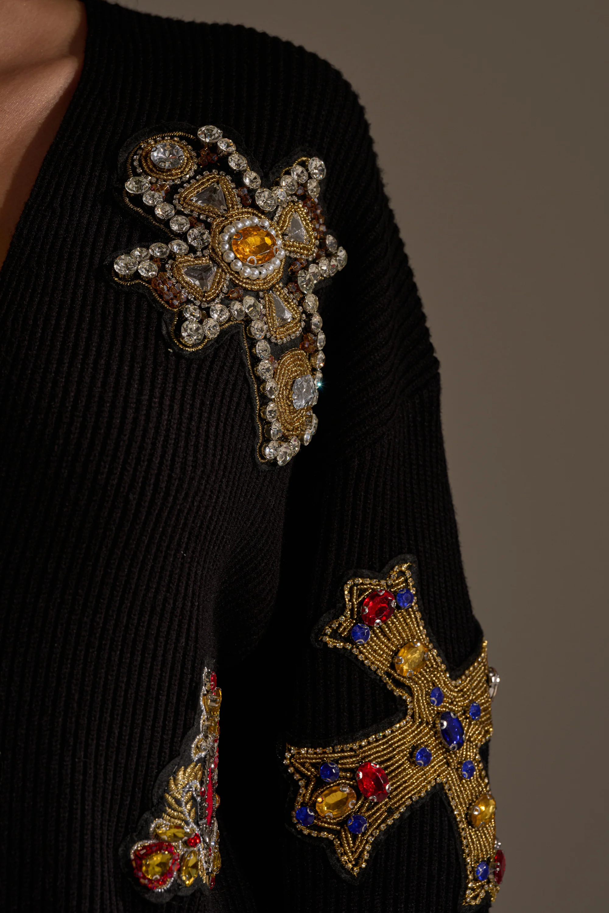 FEELING EXTRA EMBELLISHED SWEATER - Image 11