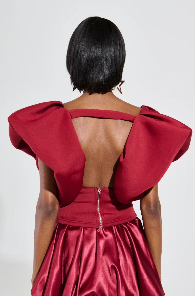 FEMME ENERGY SCUBA BLOUSE IN BURGUNDY - Image 4