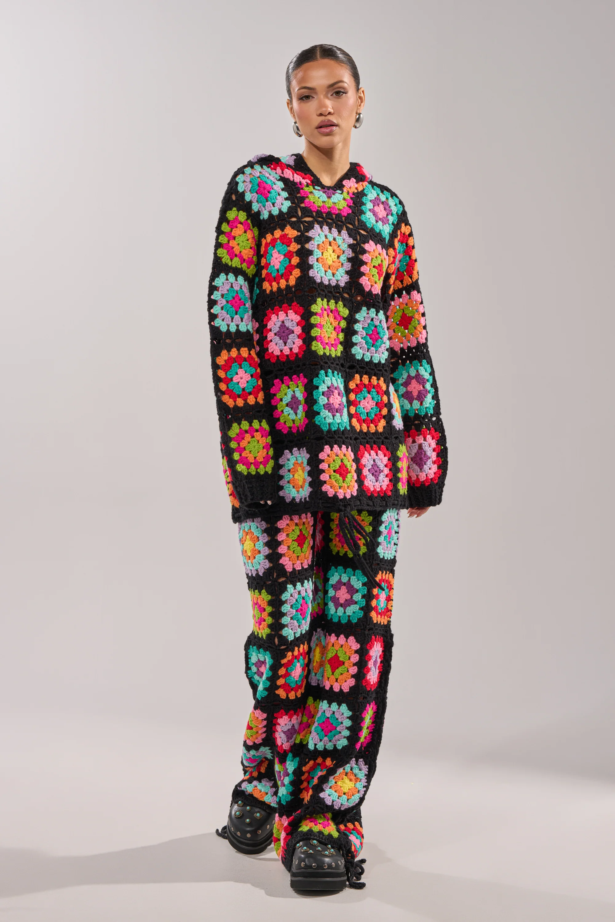 FESTIVAL GIRLY OVERSIZED CROCHET SWEATSHIRT IN MULTI - Image 11