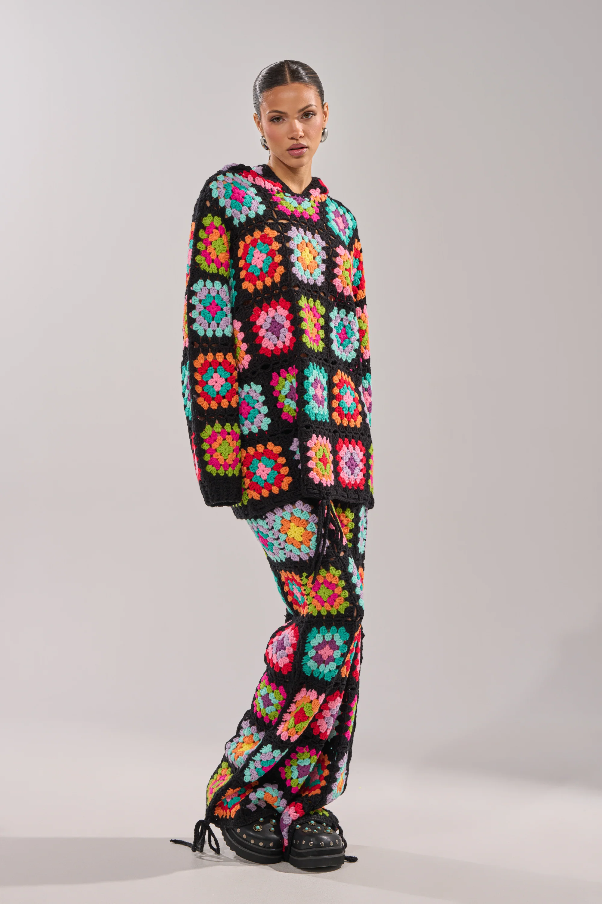 FESTIVAL GIRLY OVERSIZED CROCHET SWEATSHIRT IN MULTI - Image 12