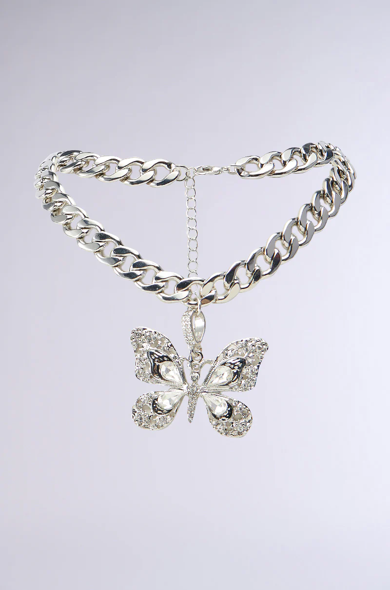 FLY AWAY PENDANT NECKLACE