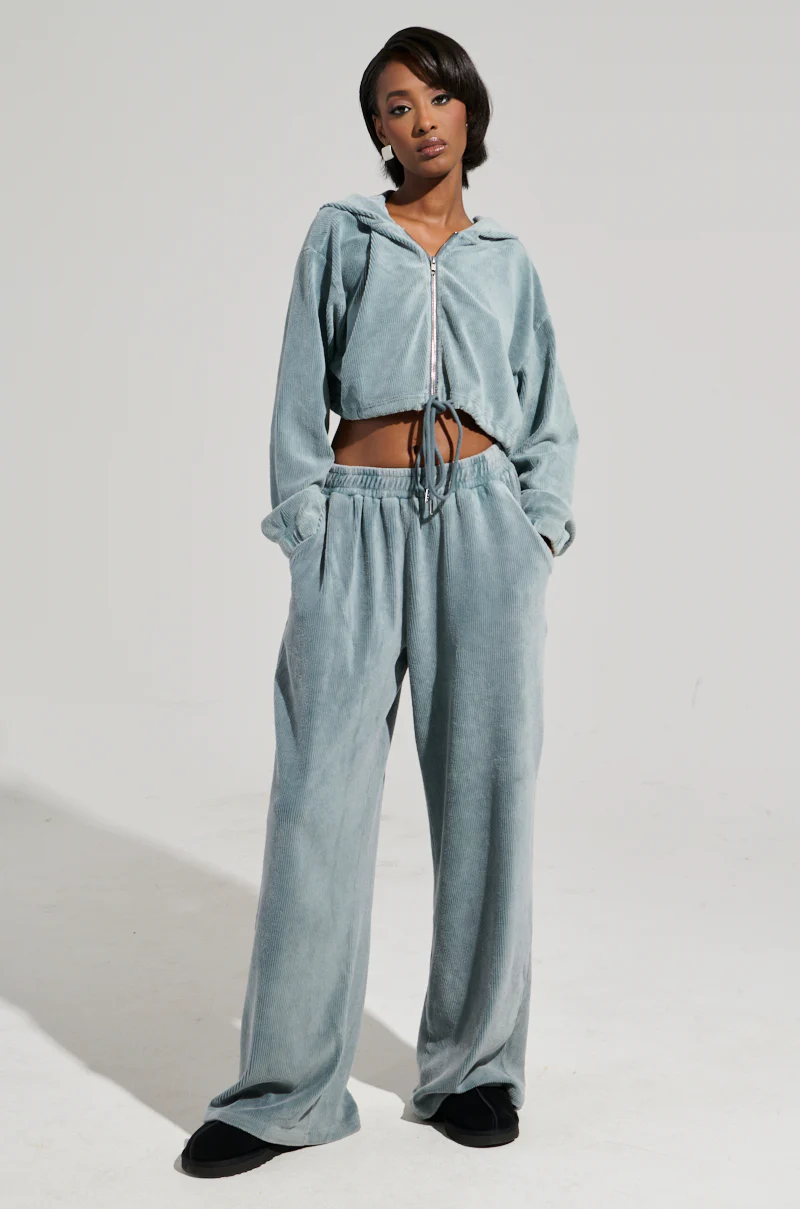 FREYA ZIP UP SWEATSHIRT - Image 7