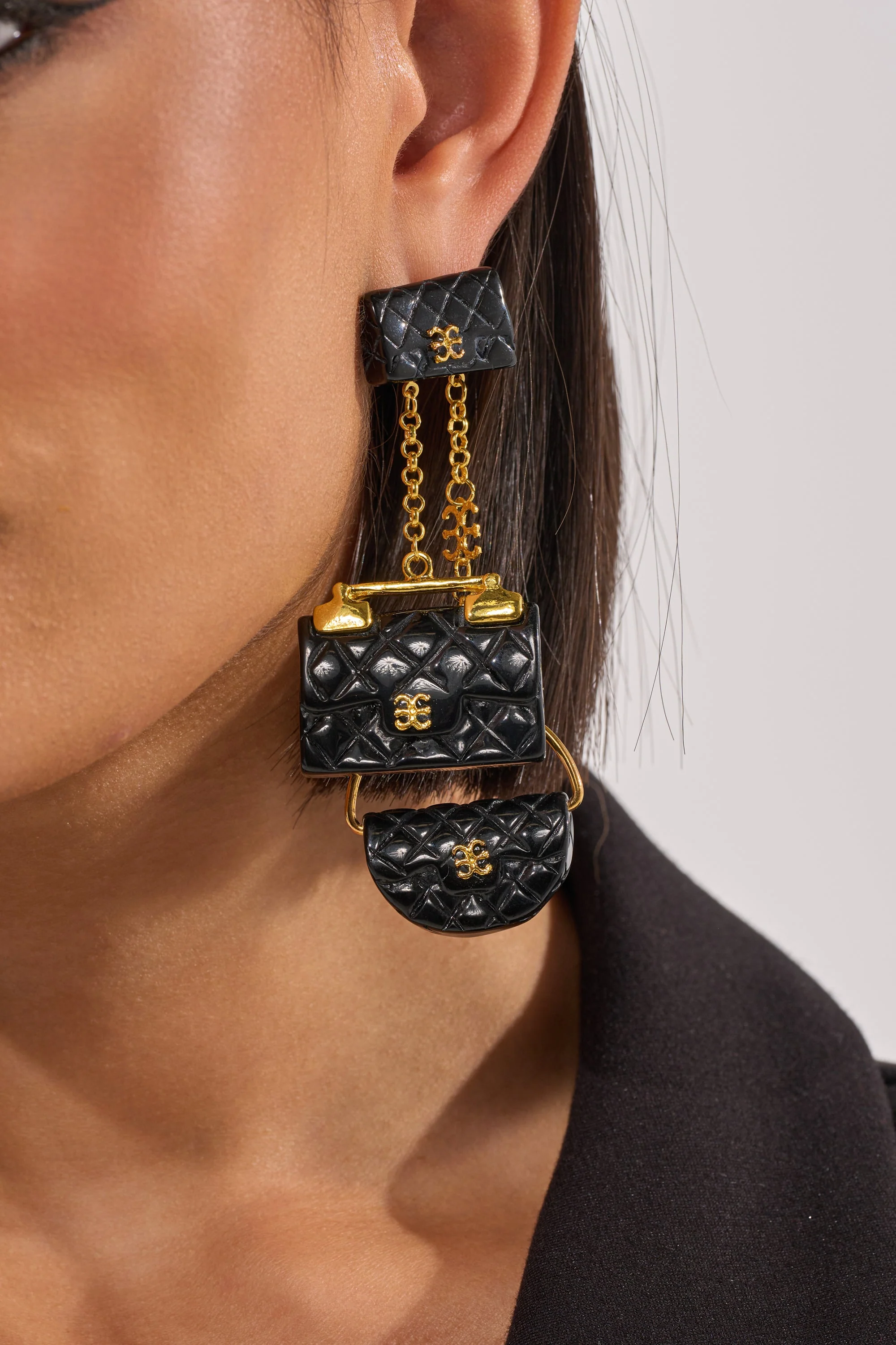 GET ME A BAG EARRING - Image 2