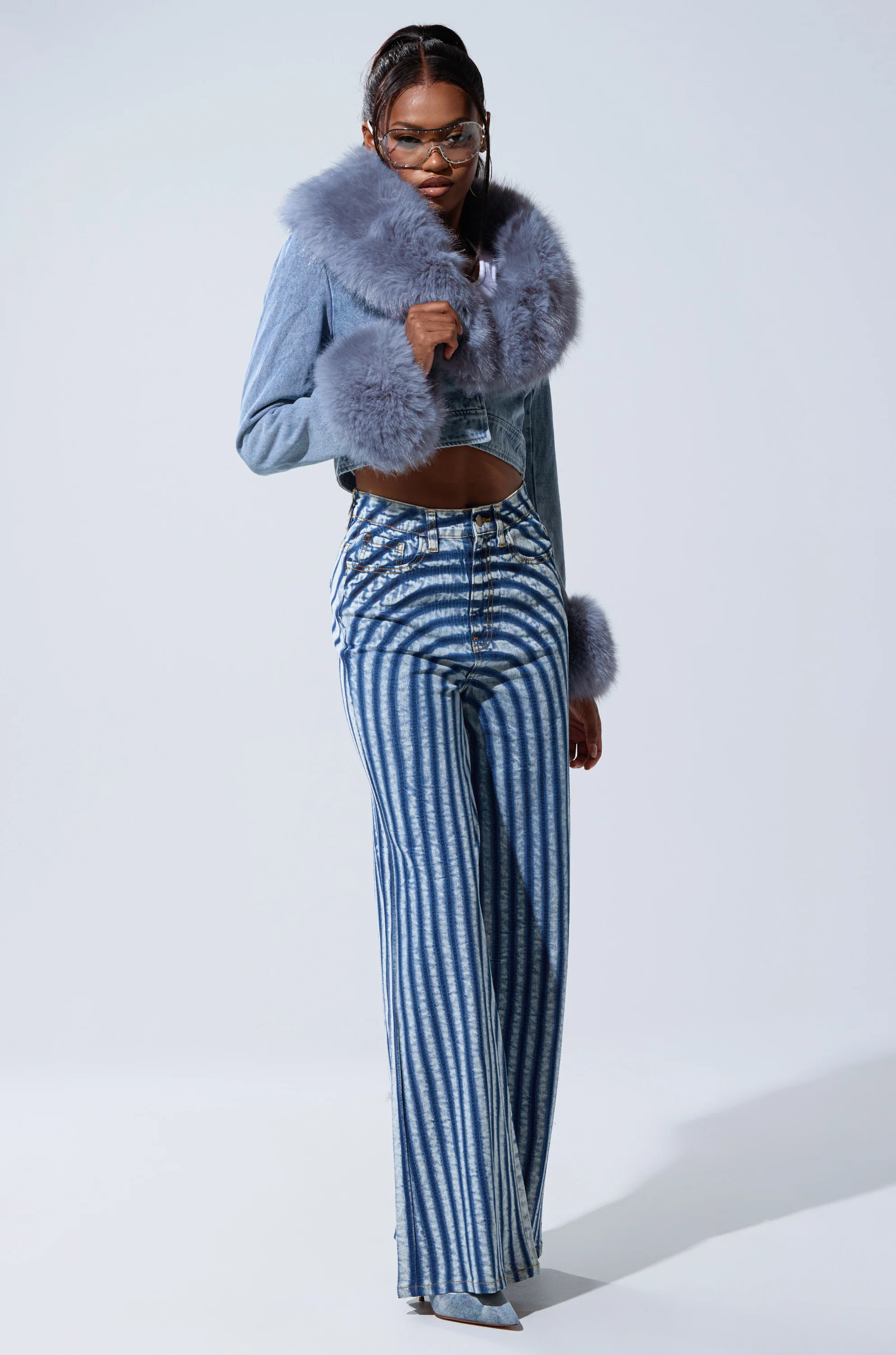 GISELE CROP DENIM BLAZER - Image 14