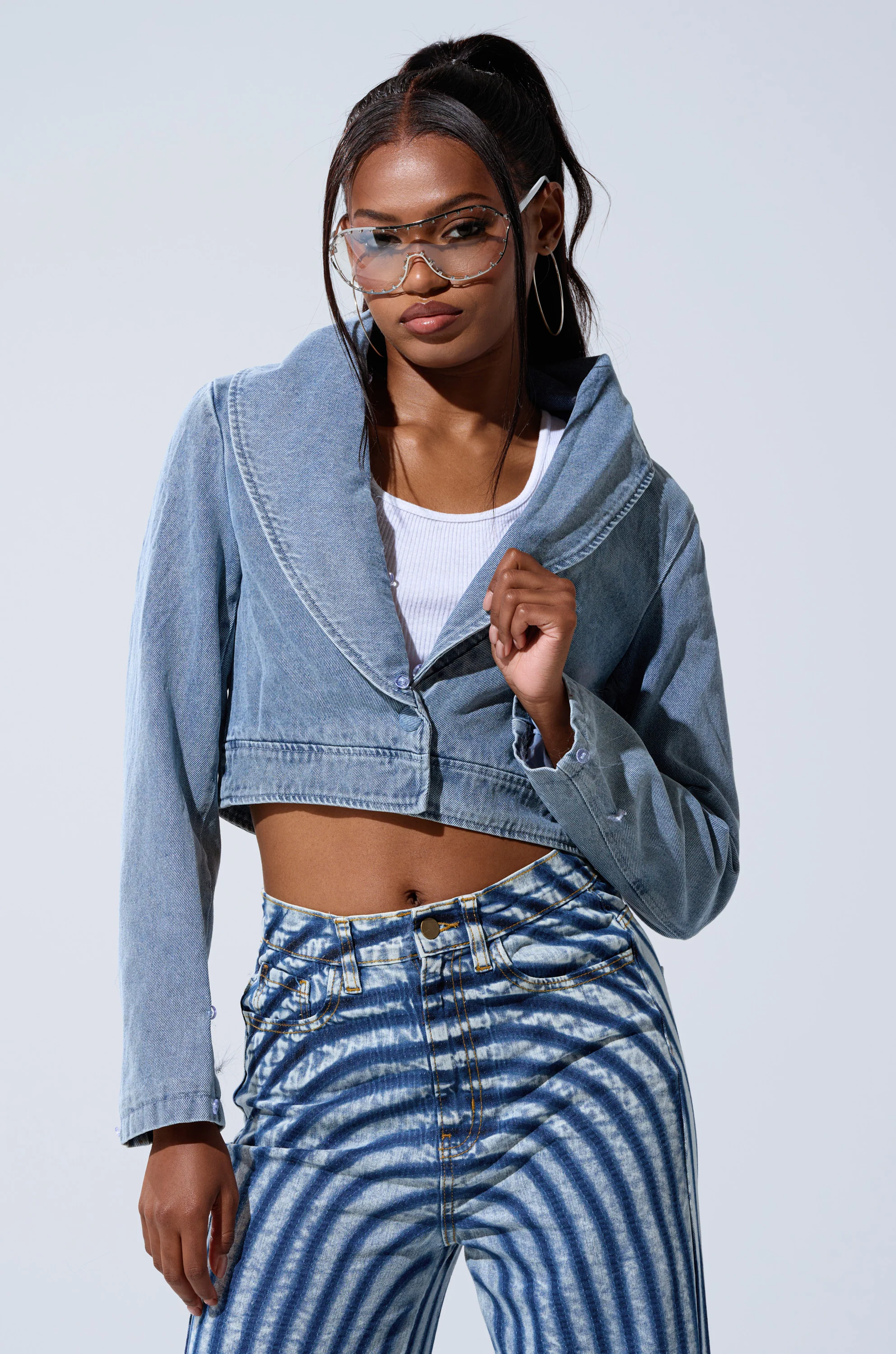 GISELE CROP DENIM BLAZER - Image 8