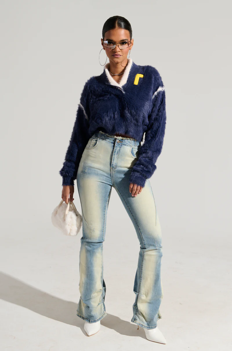 GIVE ME LUCK SWEATSHIRT - Image 7