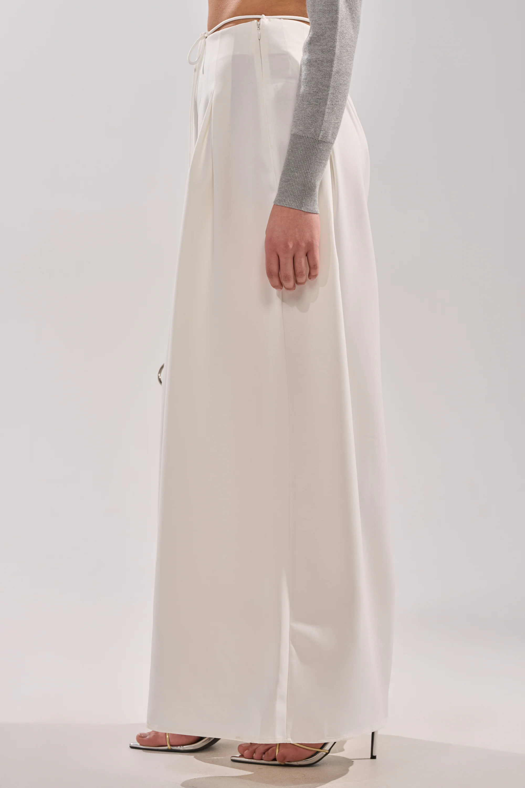 GLORIOUS PLEATED WIDE LEG TROUSER - Image 3