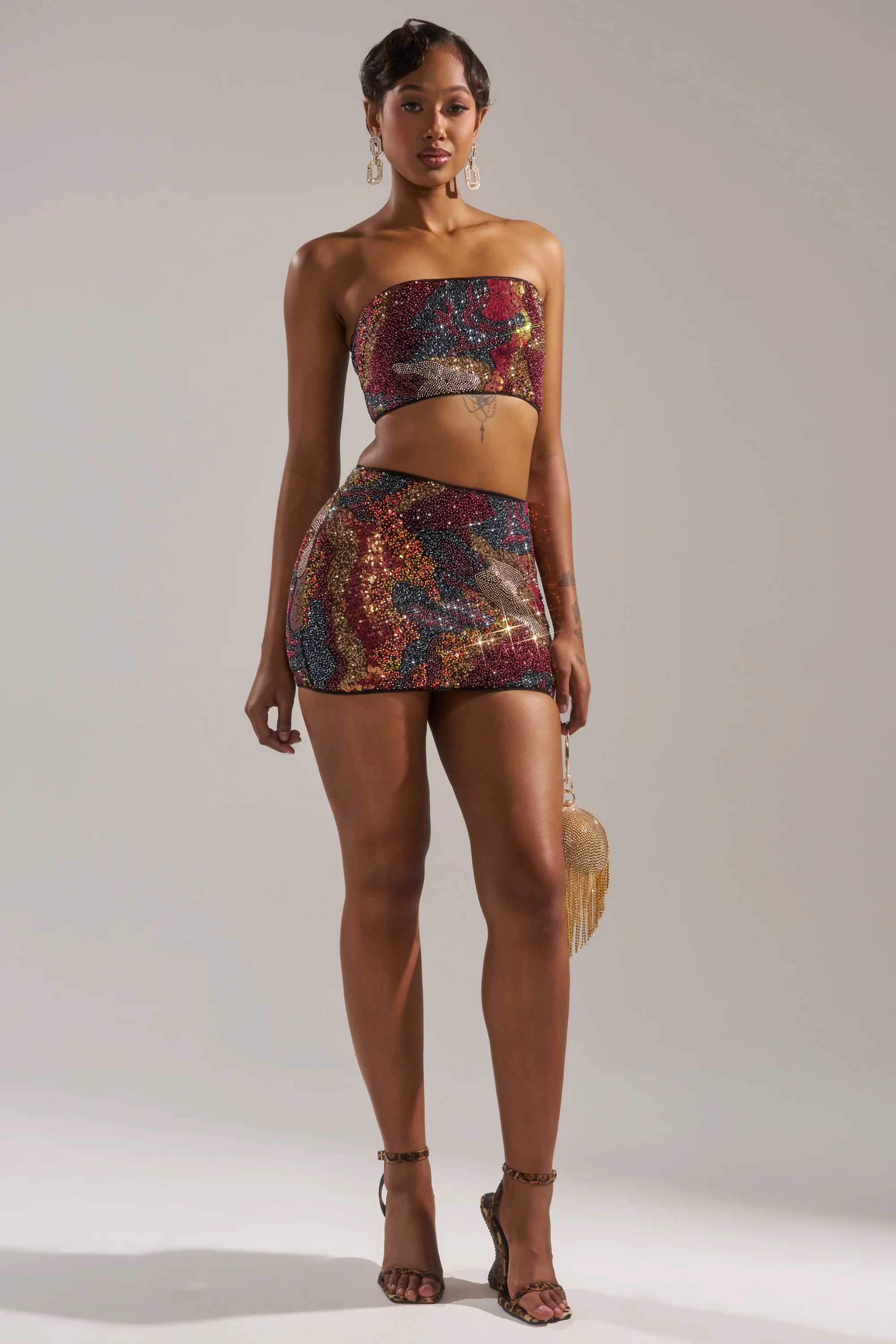 GOLDEN HOUR SEQUIN MINI SKIRT - Image 2