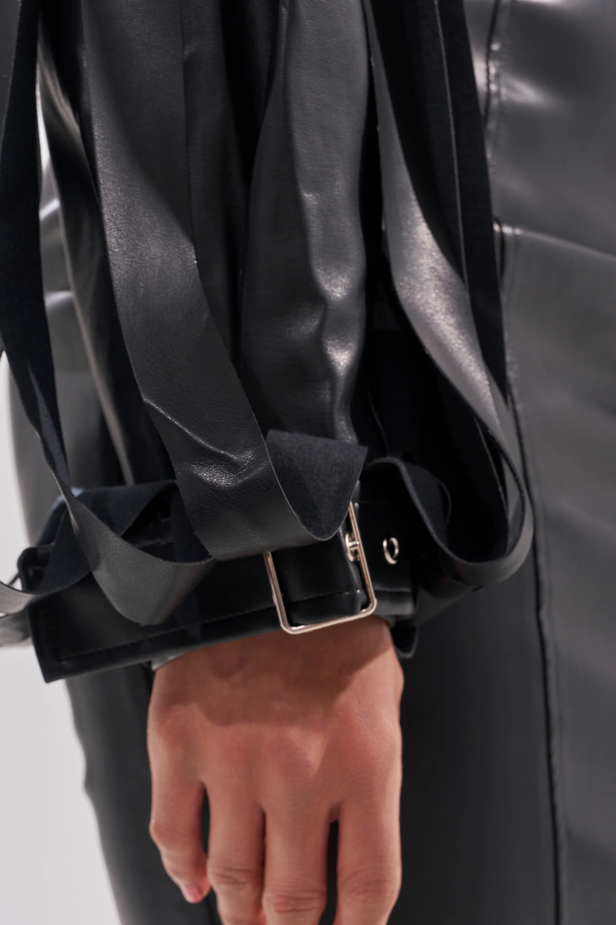 GONE WEST STRAPPY MOTO - Image 12