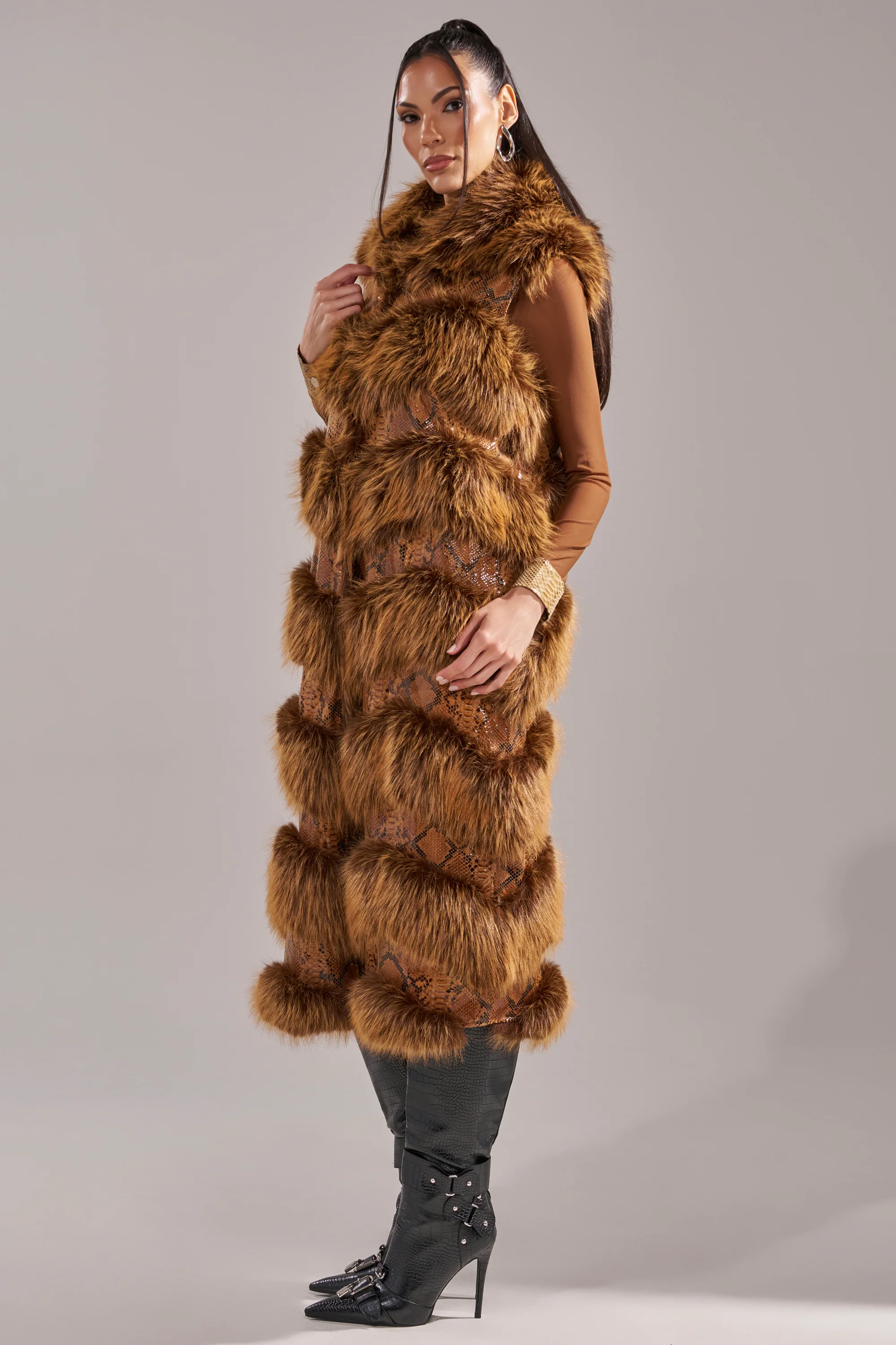 GOOD OMEN FUR TRIM VEST - Image 8