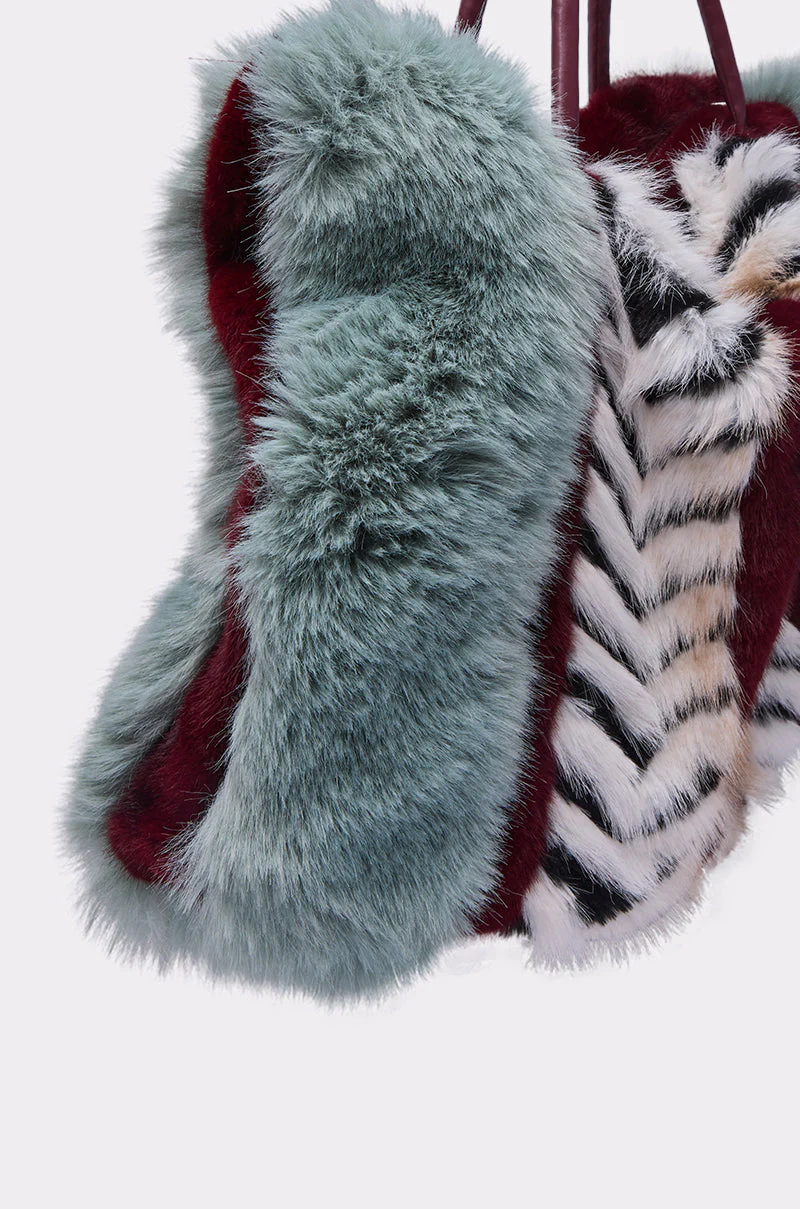 HAVE IT ALL FAUX FUR TOTE - Image 5