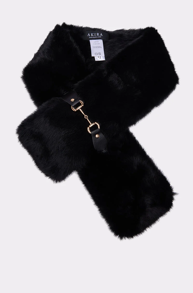 HORSEBIT FAUX FUR SCARF - Image 3