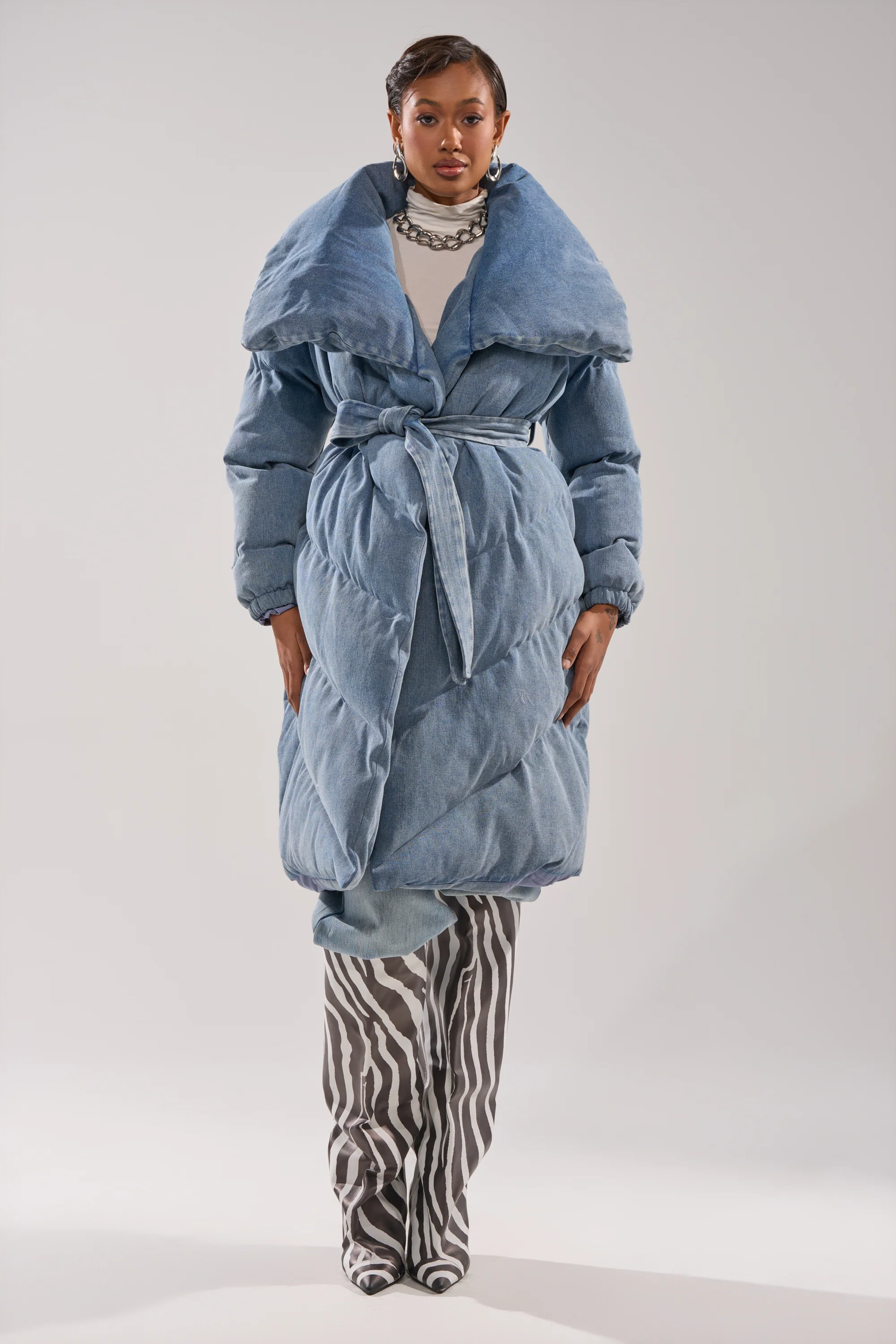 I'M OUTSIDE DENIM PUFFER - Image 7