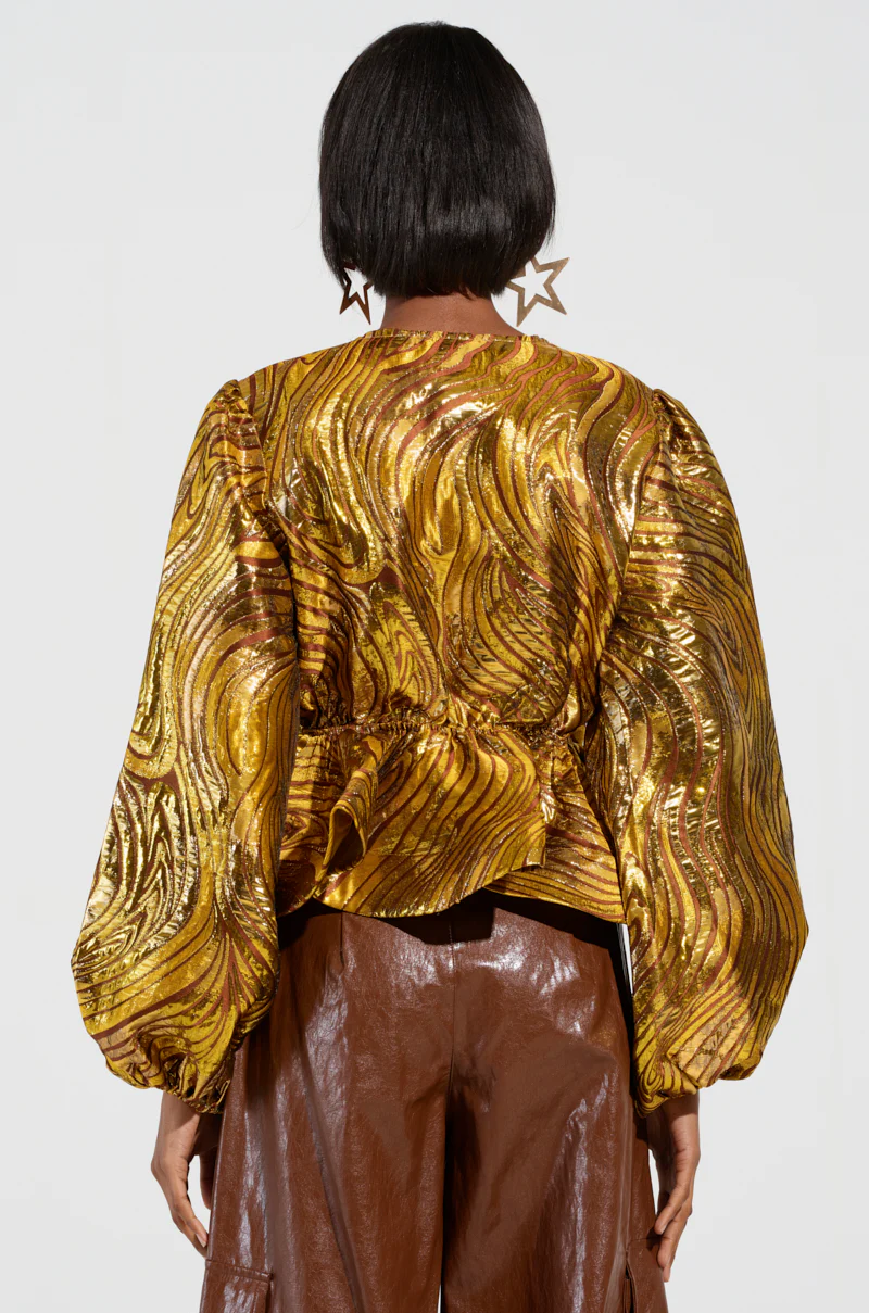 IN A DAYDREAM TIE FRONT BLOUSE IN GOLD - Image 4