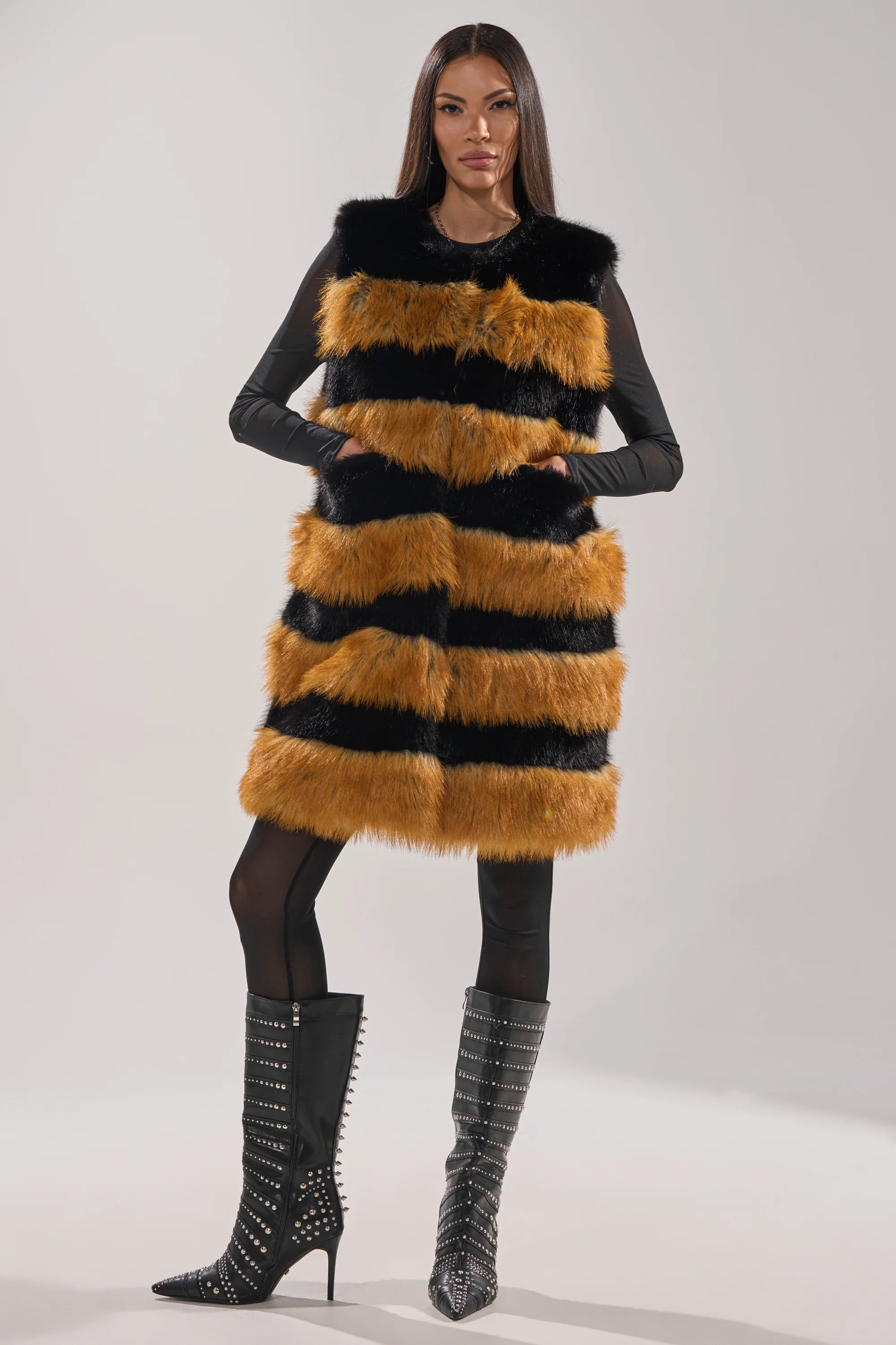 IN ANOTHER LIFE PANELED FUR VEST - Image 10