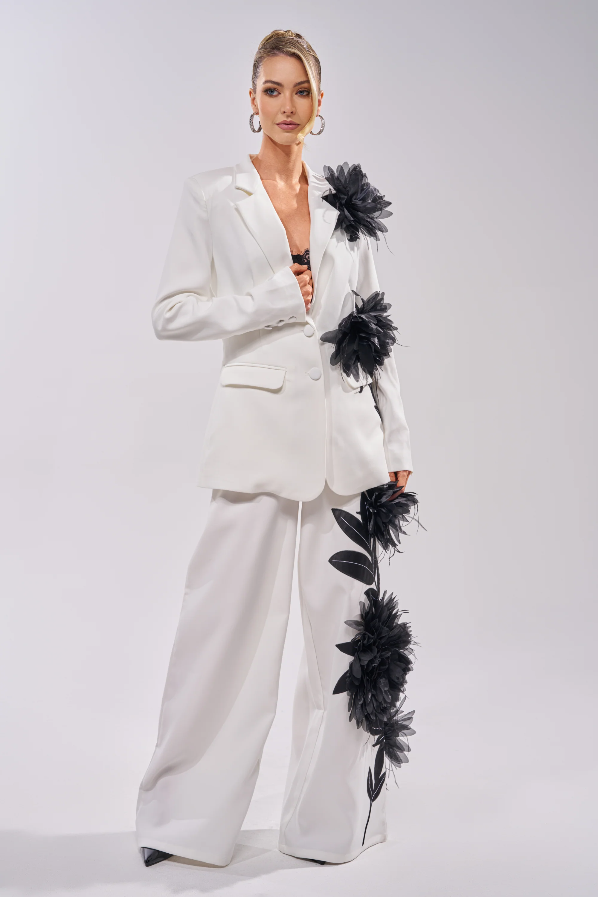 IN FULL BLOOM APPLIQUE TROUSER - Image 6