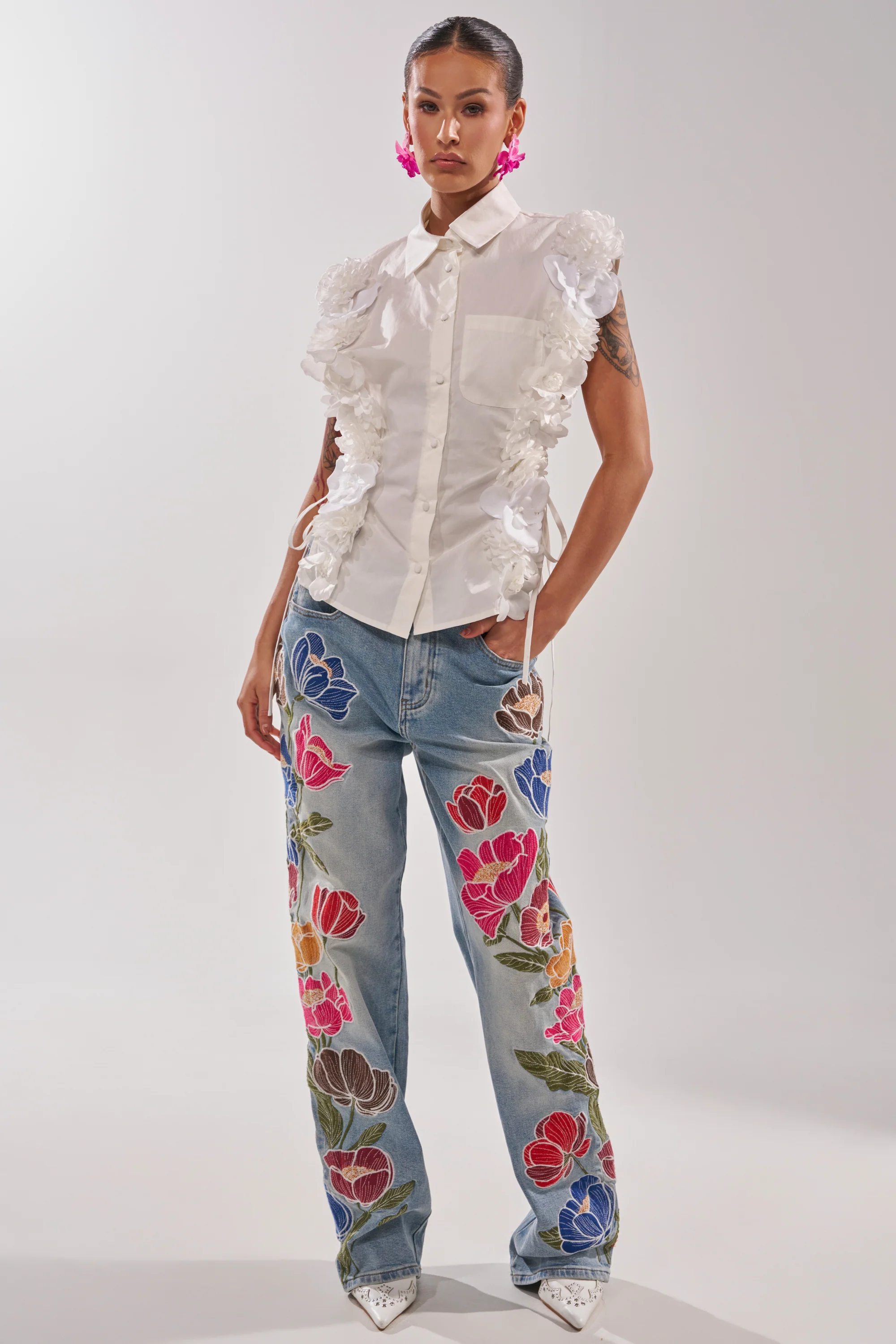 INTO THE GARDEN FLORAL EMBROIDERED DENIM JEANS - Image 6