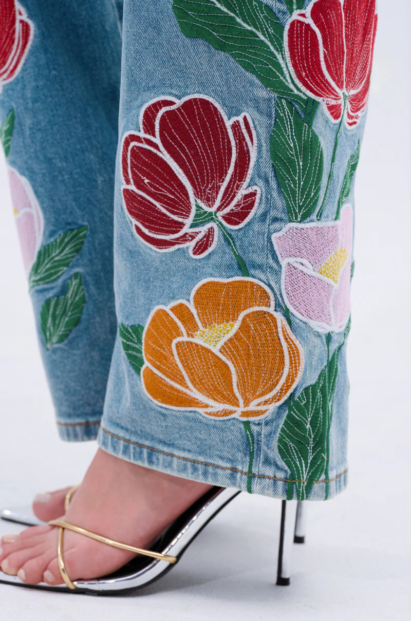 INTO THE GARDEN FLORAL EMBROIDERED DENIM JEANS - Image 8