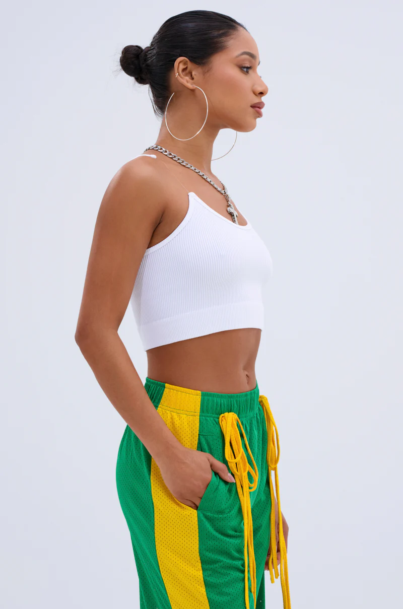 INVISIBLE STRAP CROPPED TANK TOP - Image 3