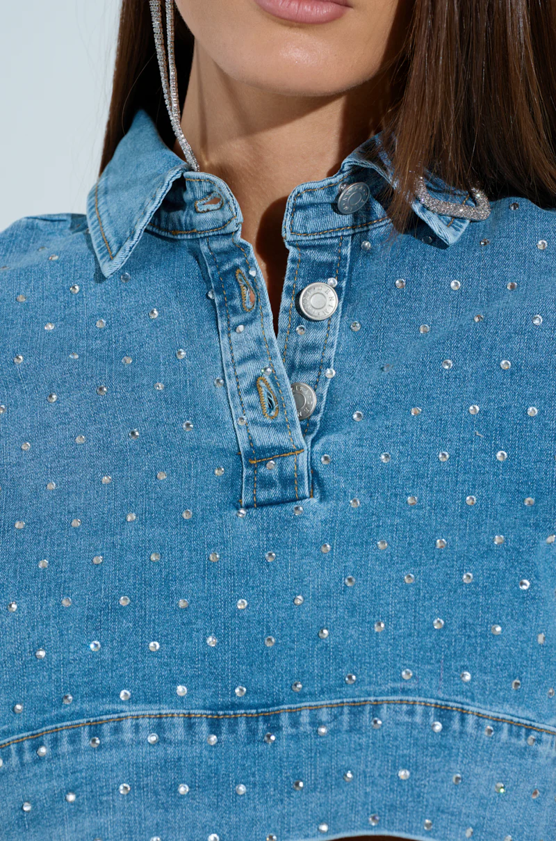 IT'S GIVING BUTTON DOWN TOP - Image 7