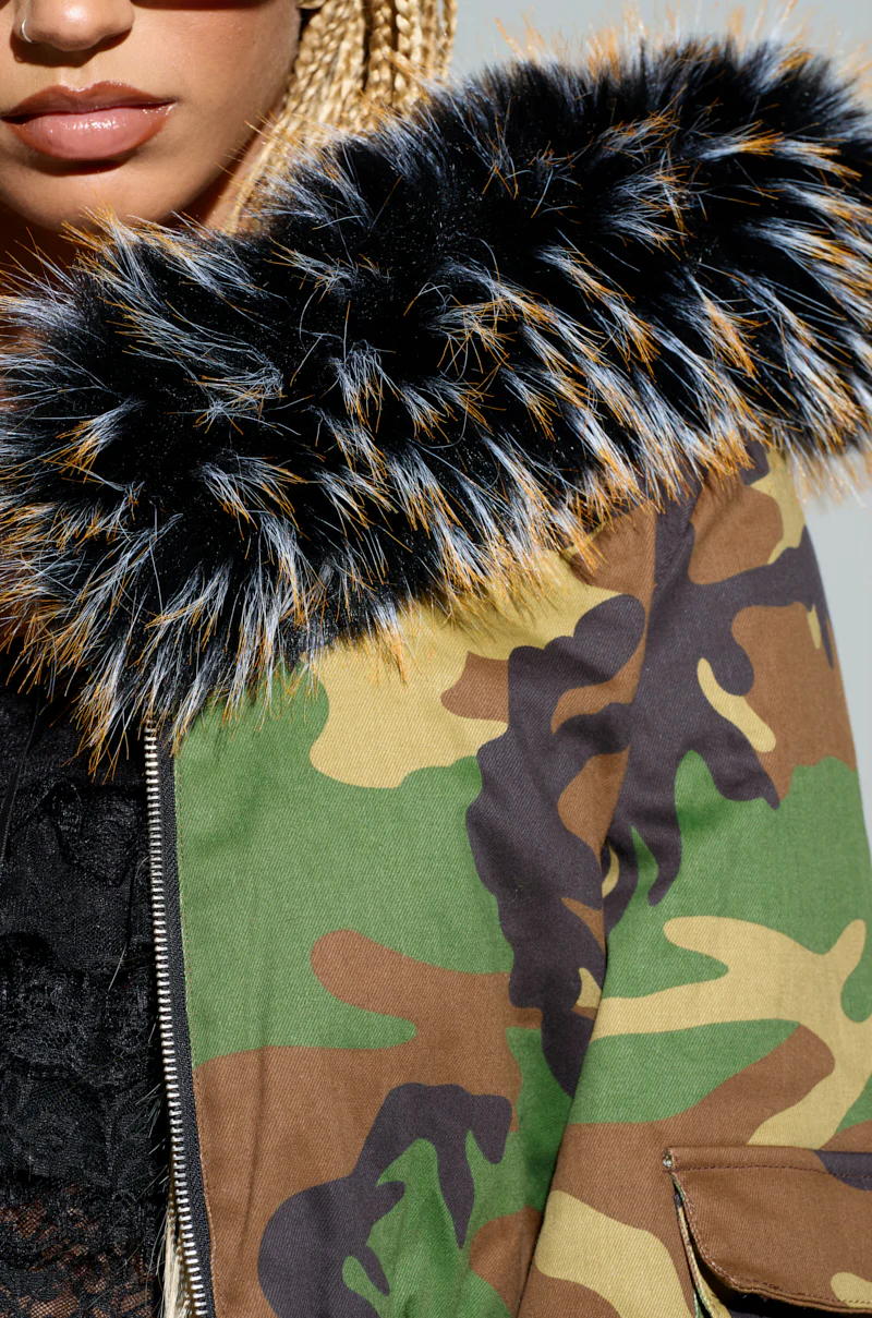 ITTY BITTY CROPPED BOMBER IN CAMO - Image 7
