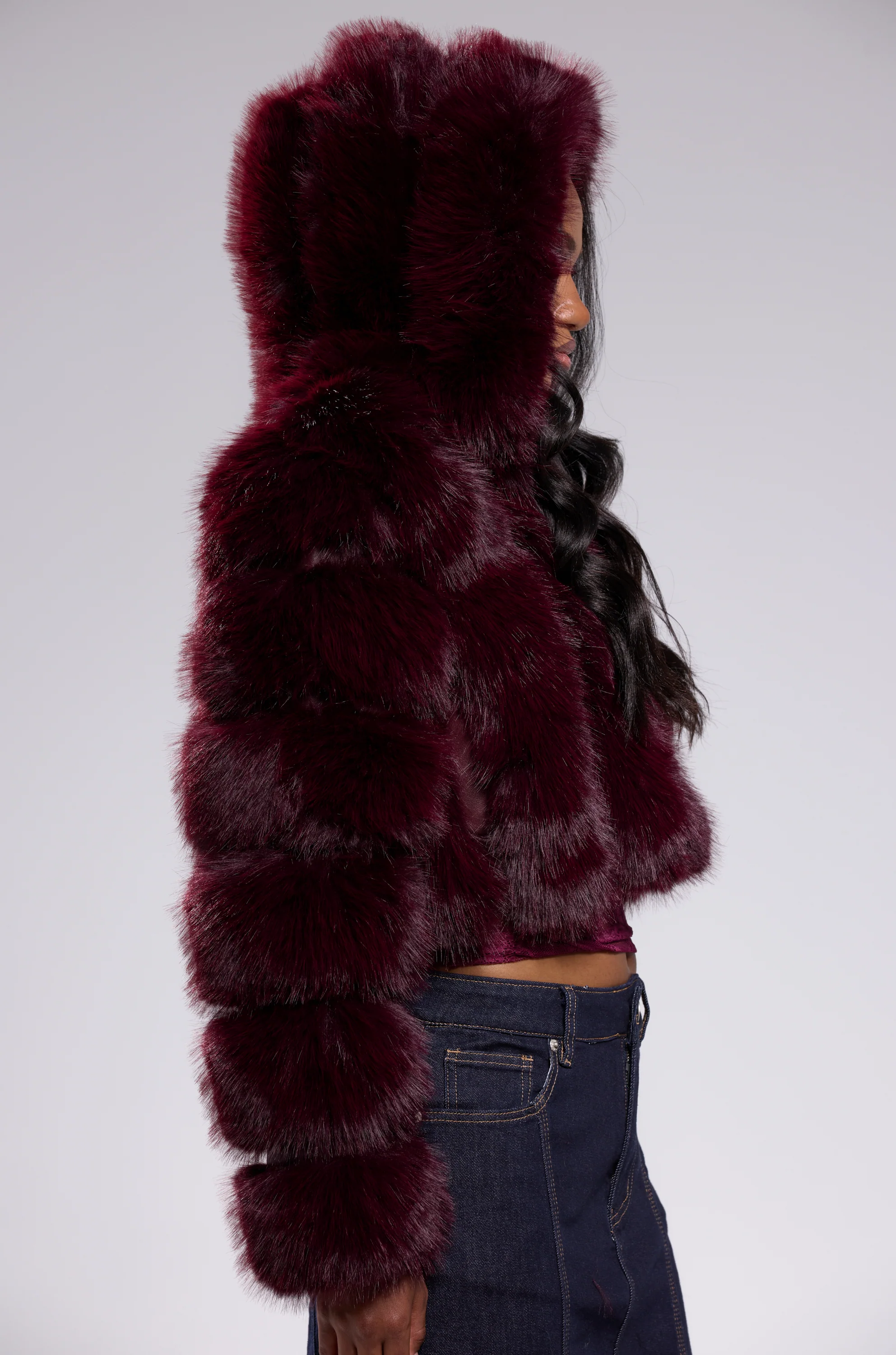 JOLENE FAUX FUR COAT IN BURGUNDY - Image 7