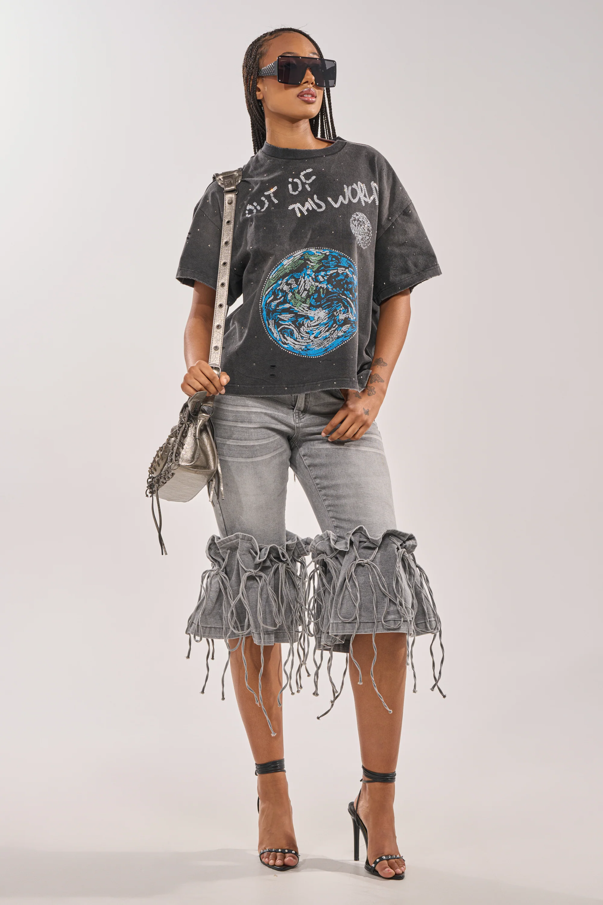JUMP ON IT DENIM BERMUDA SHORT - Image 7
