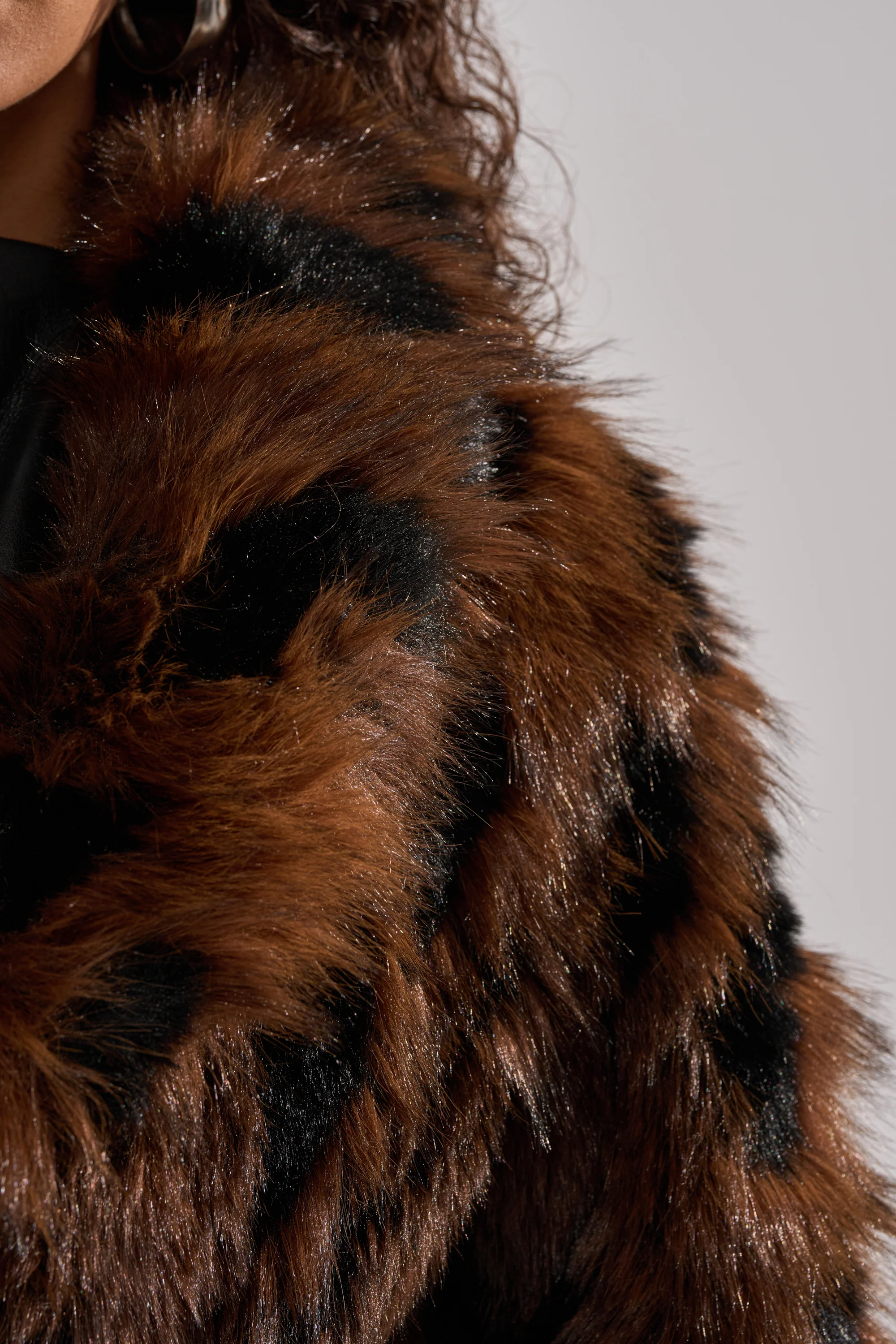 JUSTINE FAUX FUR COAT - Image 9