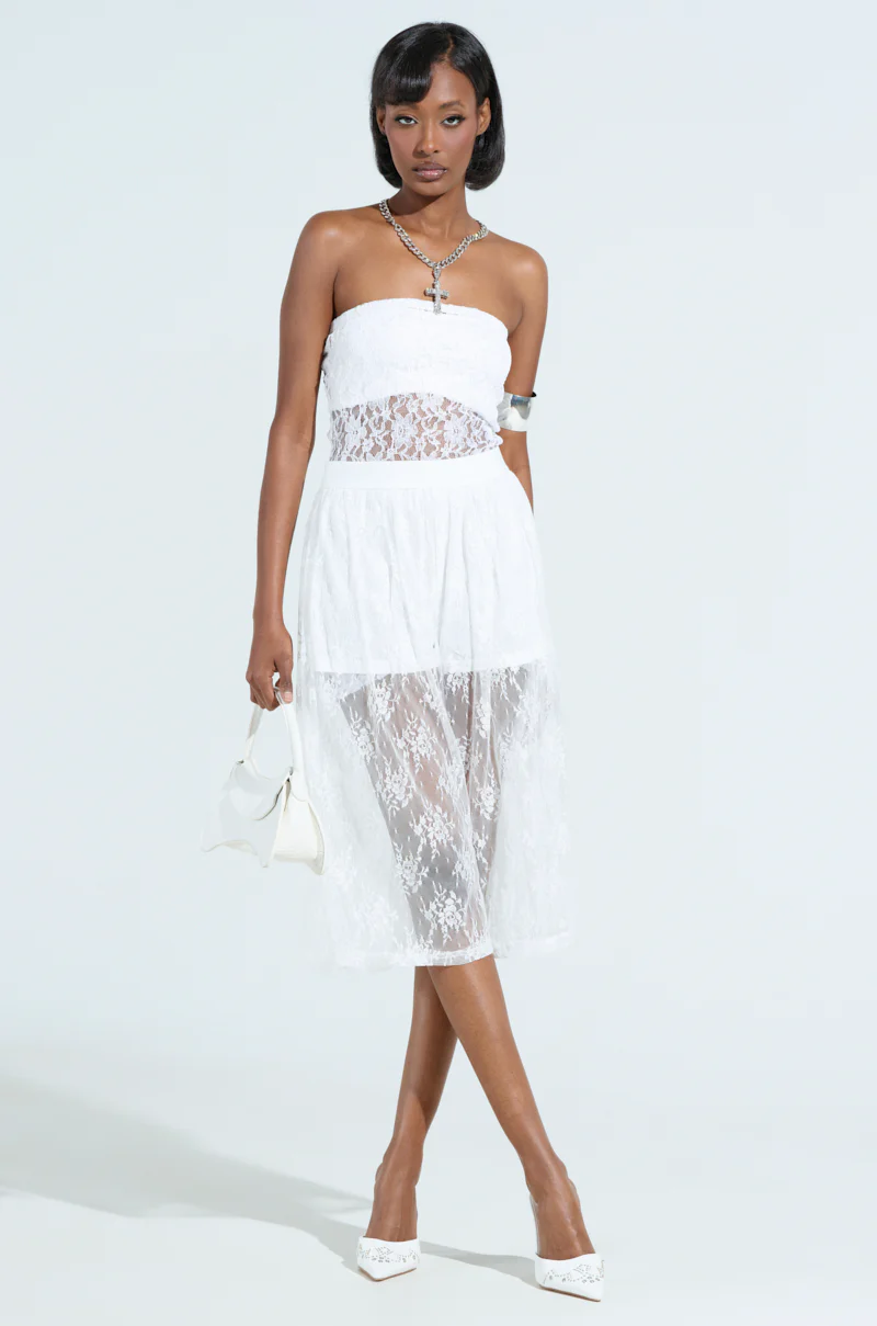 KELLY LACE SHORT - Image 7