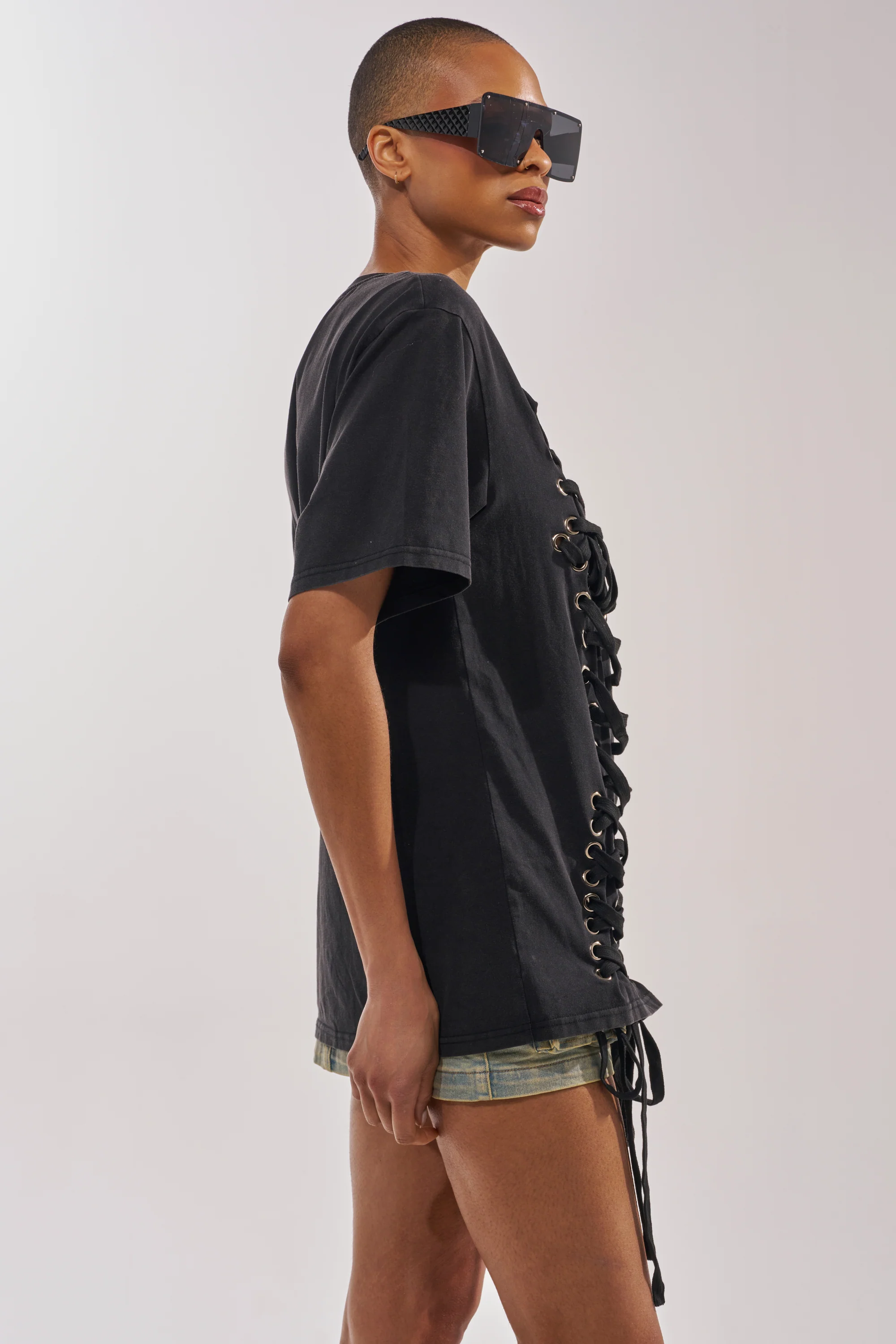 LACED UP MINERAL WASH T-SHIRT - Image 3